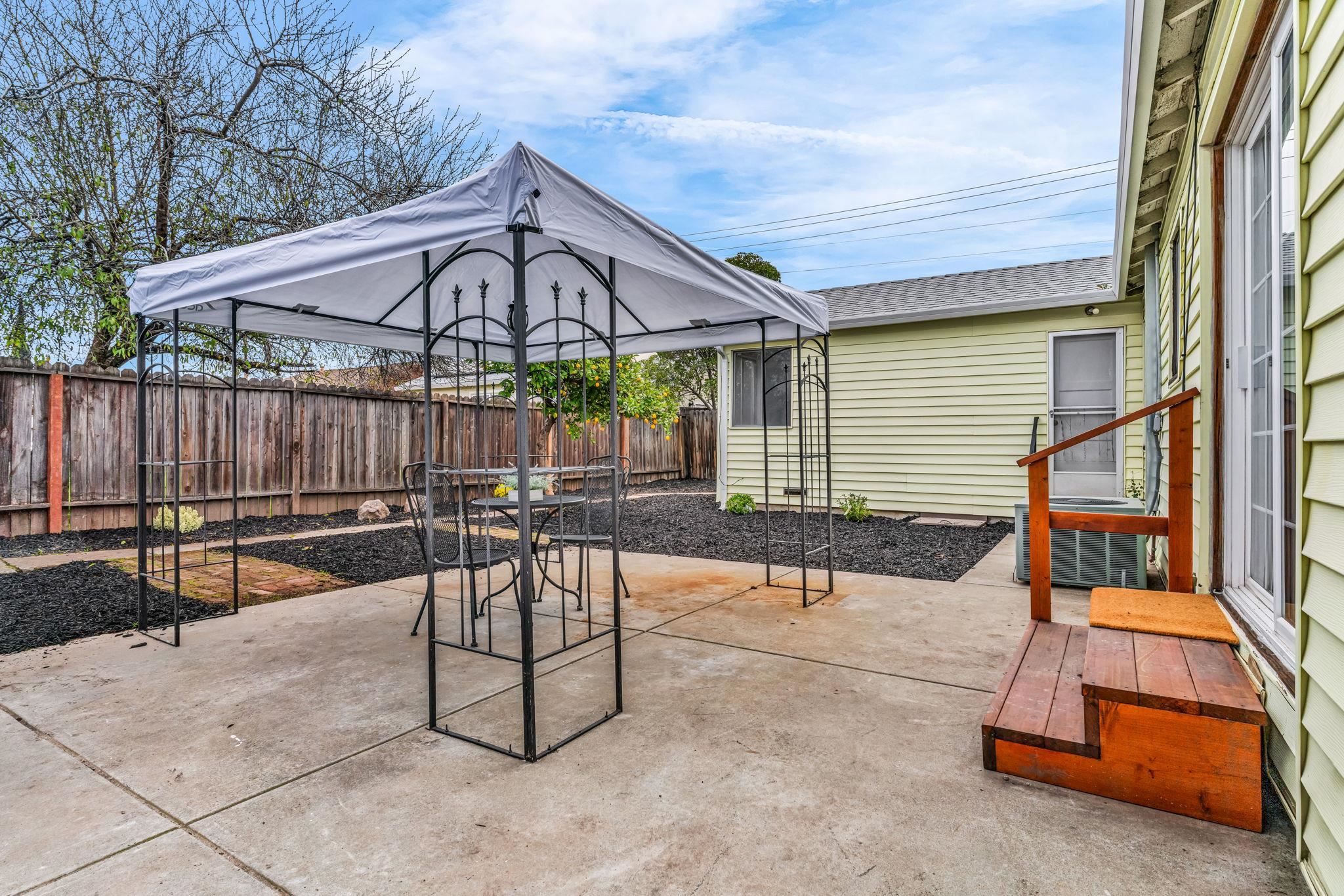 Detail Gallery Image 29 of 33 For 175 Clyde St, Pittsburg,  CA 94565 - 3 Beds | 1/1 Baths