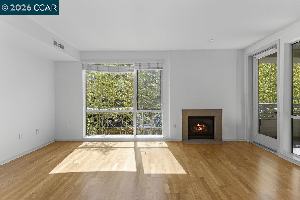 Detail Gallery Image 11 of 24 For 1655 N California Blvd #232,  Walnut Creek,  CA 94596 - 1 Beds | 1/1 Baths