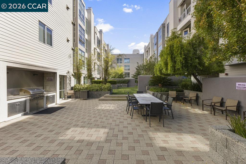 Detail Gallery Image 19 of 24 For 1655 N California Blvd #232,  Walnut Creek,  CA 94596 - 1 Beds | 1/1 Baths