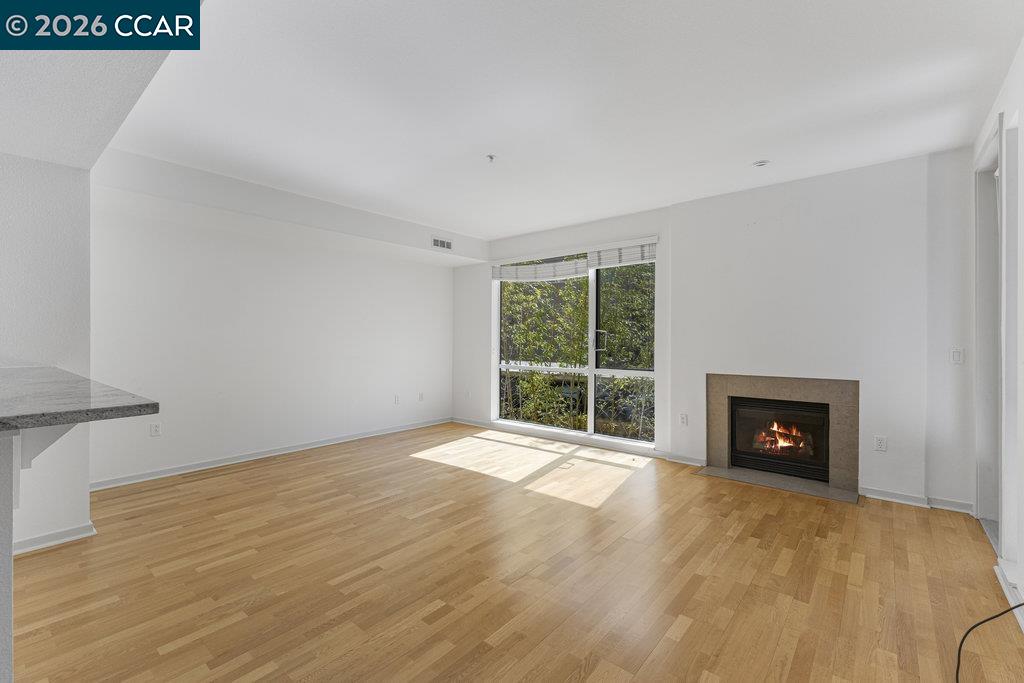 Detail Gallery Image 10 of 24 For 1655 N California Blvd #232,  Walnut Creek,  CA 94596 - 1 Beds | 1/1 Baths