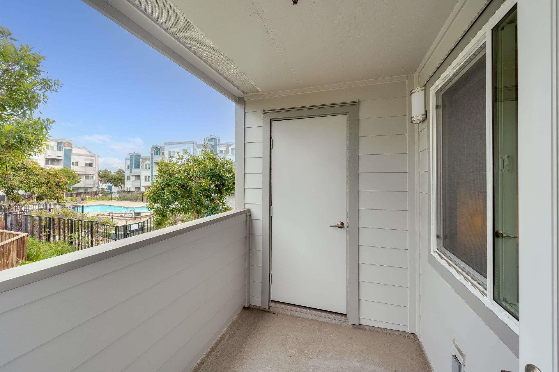 Detail Gallery Image 19 of 42 For 6400 Christie Ave #2215,  Emeryville,  CA 94608 - 2 Beds | 2 Baths