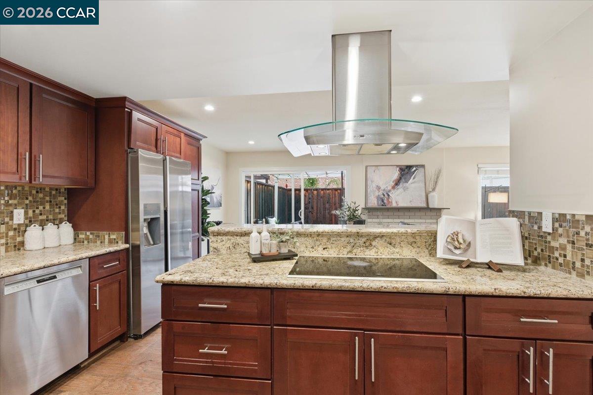 Detail Gallery Image 11 of 37 For 804 San Simeon, Concord,  CA 94518 - 3 Beds | 2/1 Baths