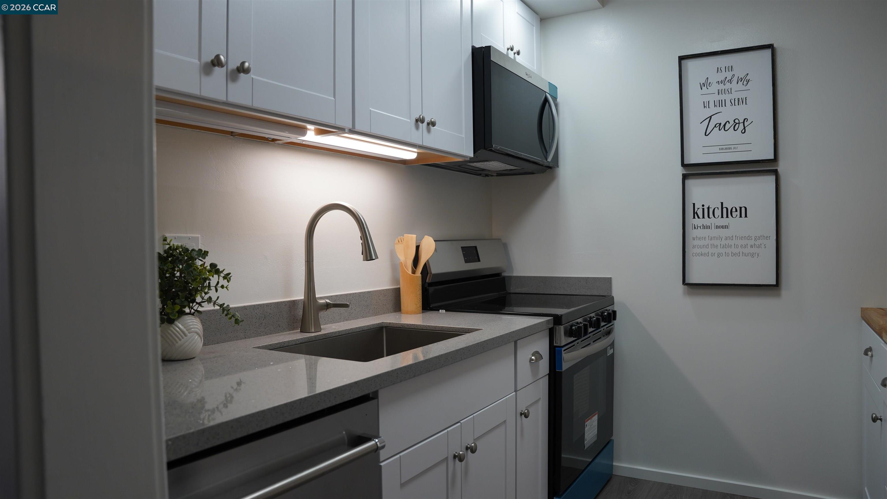 Photo #8: 41121797 Listing: Photo #8