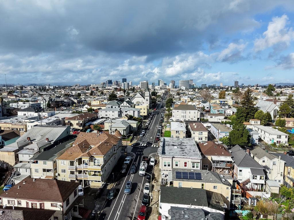 Detail Gallery Image 17 of 24 For 1504 13th Ave, Oakland,  CA 94606 - – Beds | – Baths