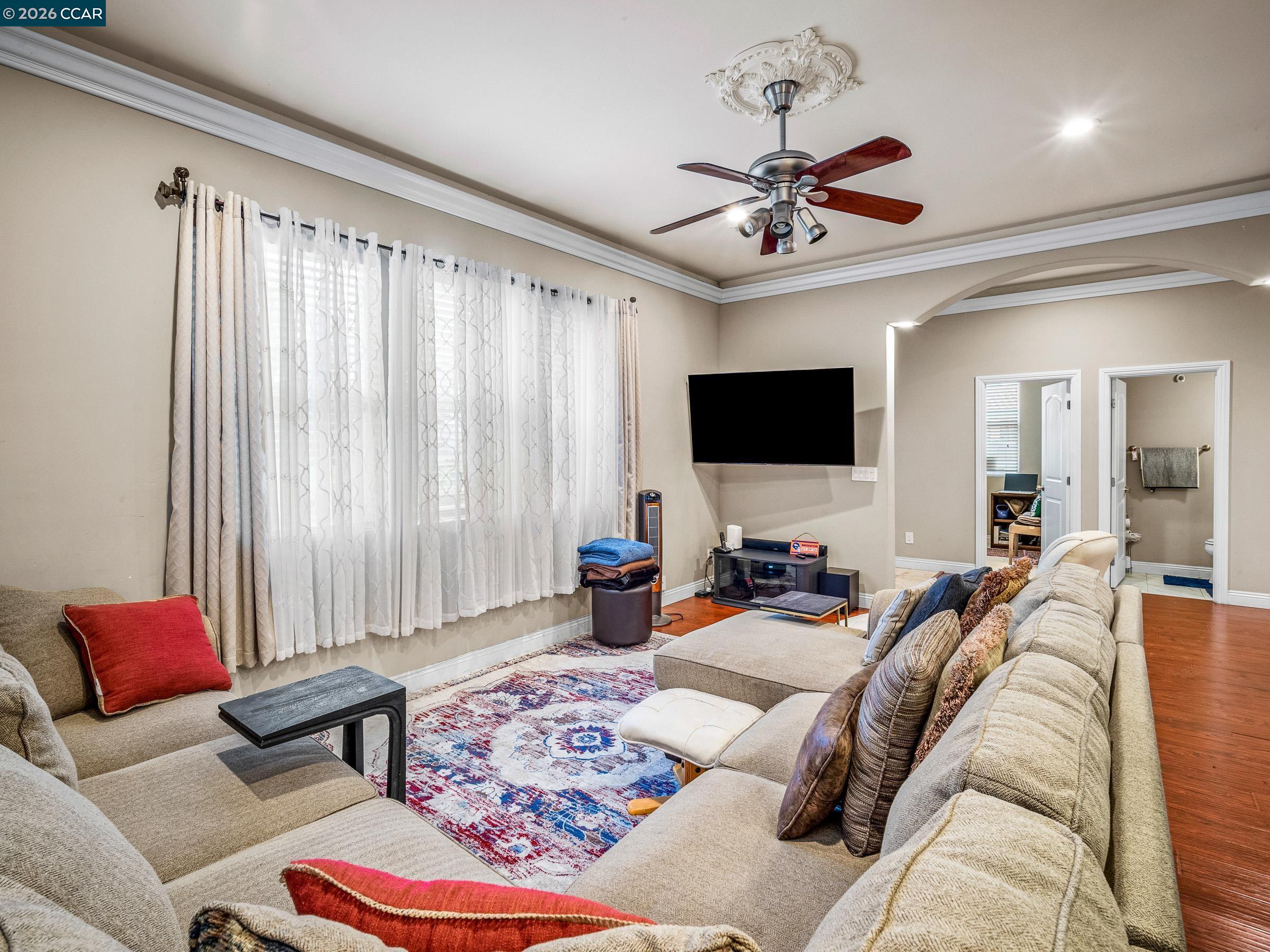 Detail Gallery Image 16 of 26 For 1021 Azusa St, Sacramento,  CA 95833 - 3 Beds | 2/1 Baths