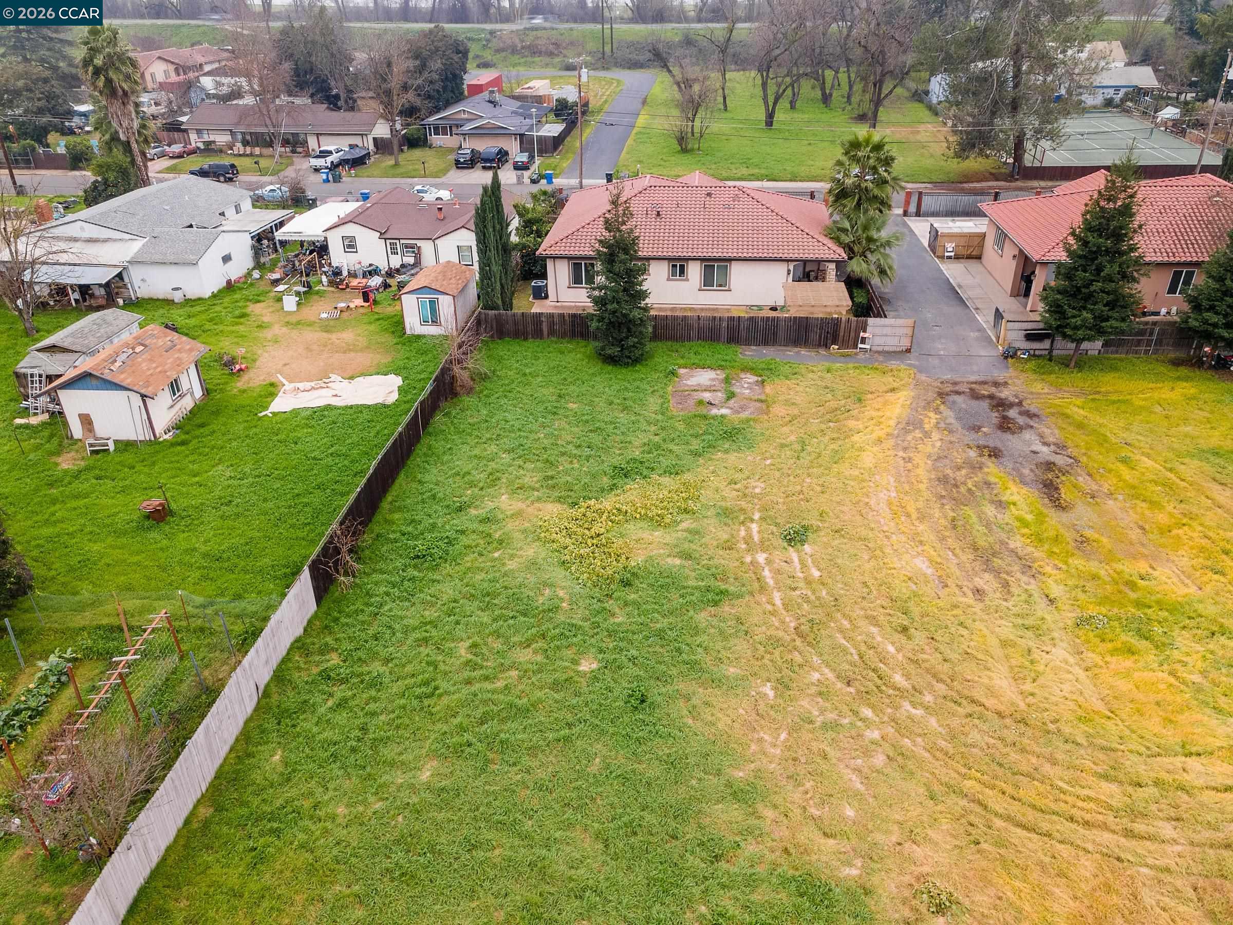 Detail Gallery Image 3 of 26 For 1021 Azusa St, Sacramento,  CA 95833 - 3 Beds | 2/1 Baths