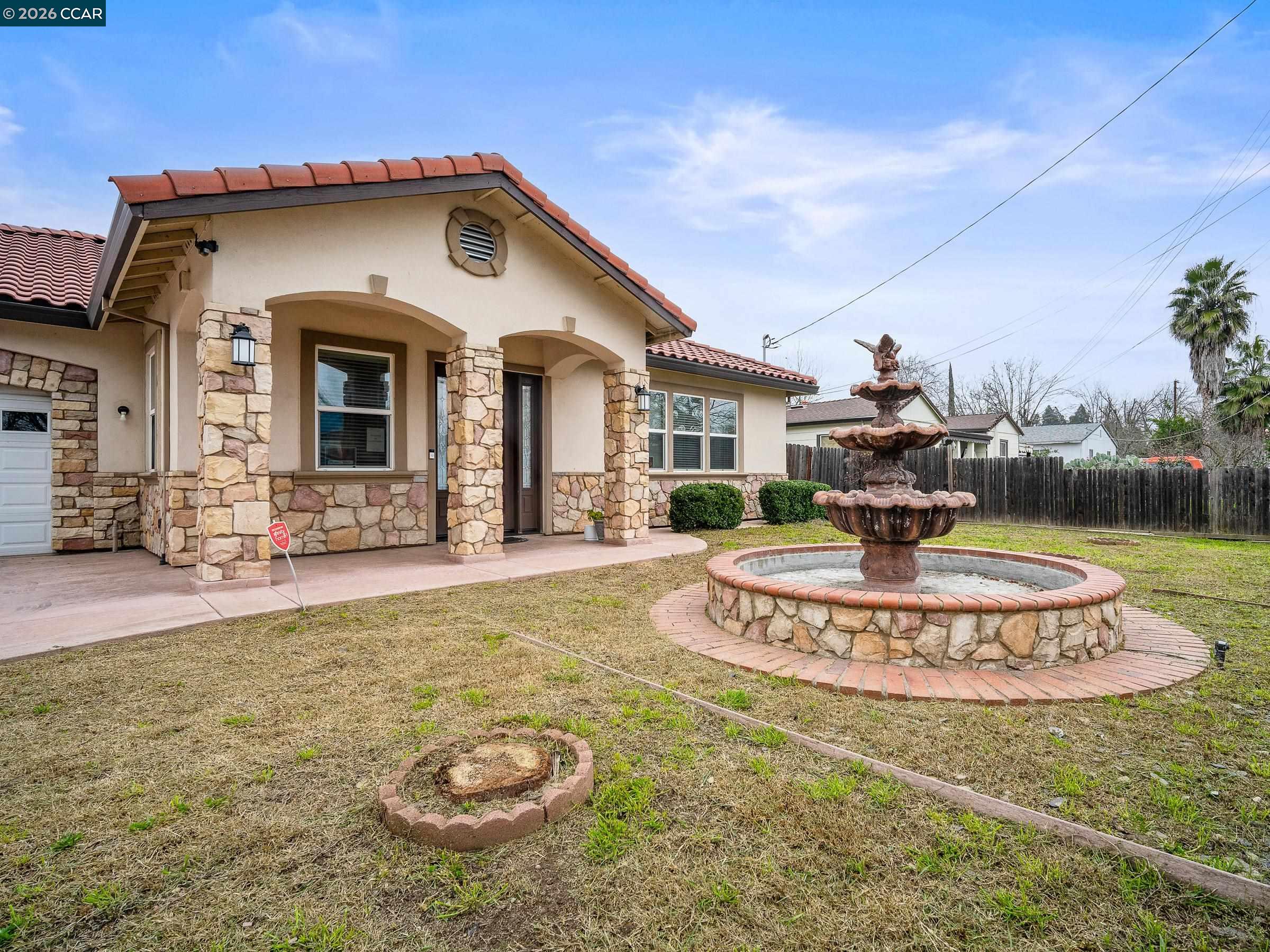 Detail Gallery Image 9 of 26 For 1021 Azusa St, Sacramento,  CA 95833 - 3 Beds | 2/1 Baths