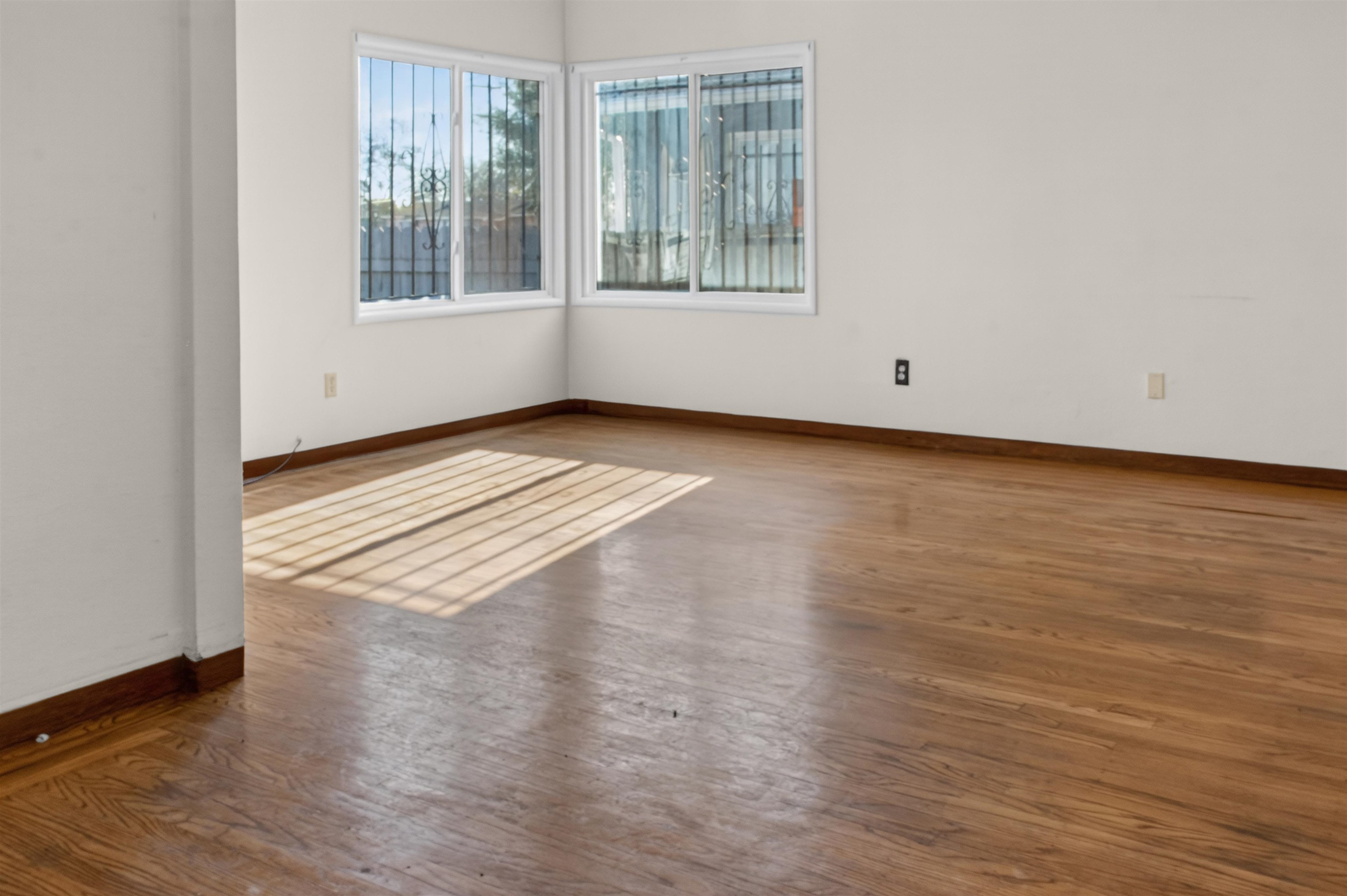 Detail Gallery Image 4 of 18 For 249 S 13th St, Richmond,  CA 94804 - 2 Beds | 1 Baths