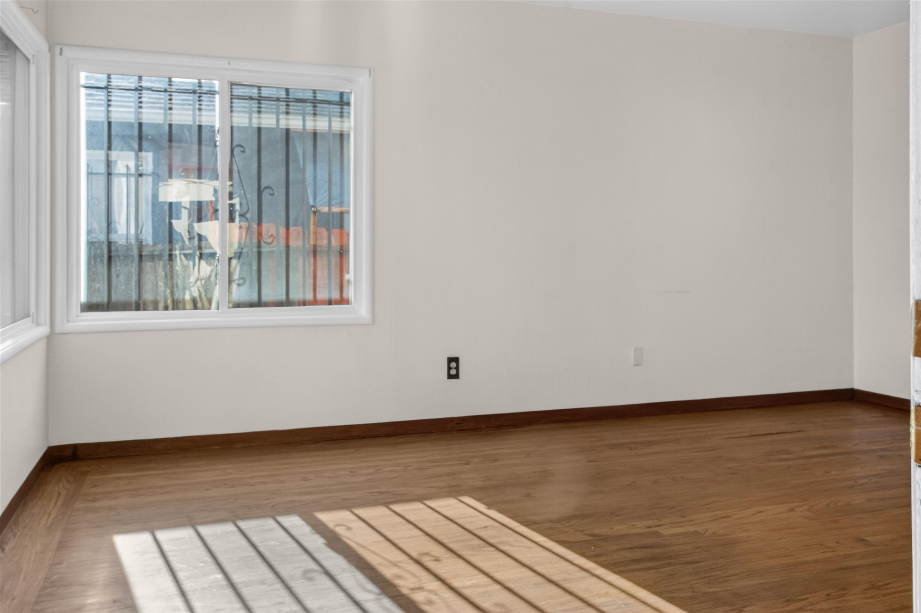 Detail Gallery Image 5 of 18 For 249 S 13th St, Richmond,  CA 94804 - 2 Beds | 1 Baths