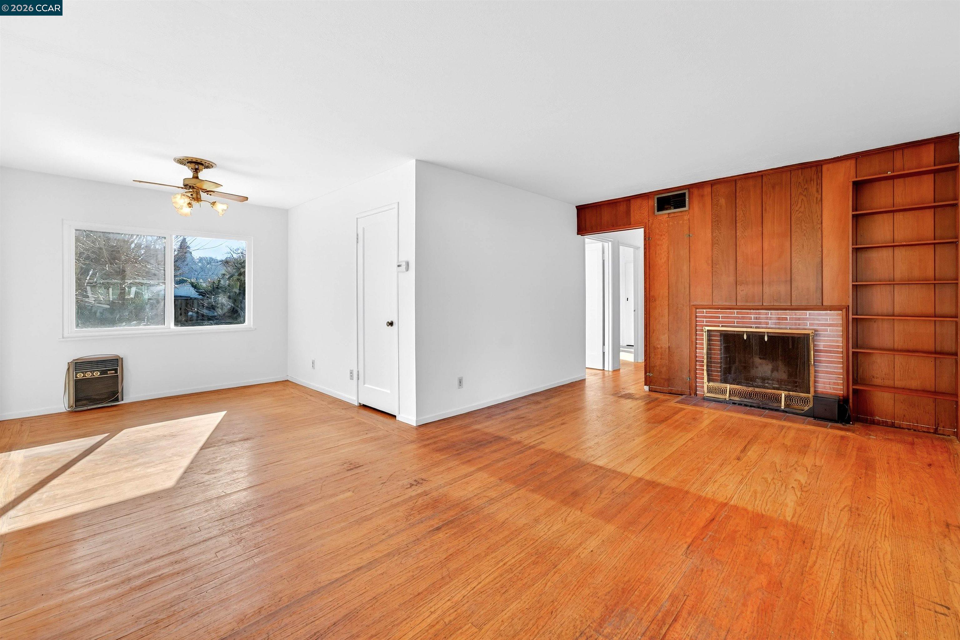 Detail Gallery Image 4 of 28 For 133 Sylvan Rd, Walnut Creek,  CA 94596 - 3 Beds | 1 Baths