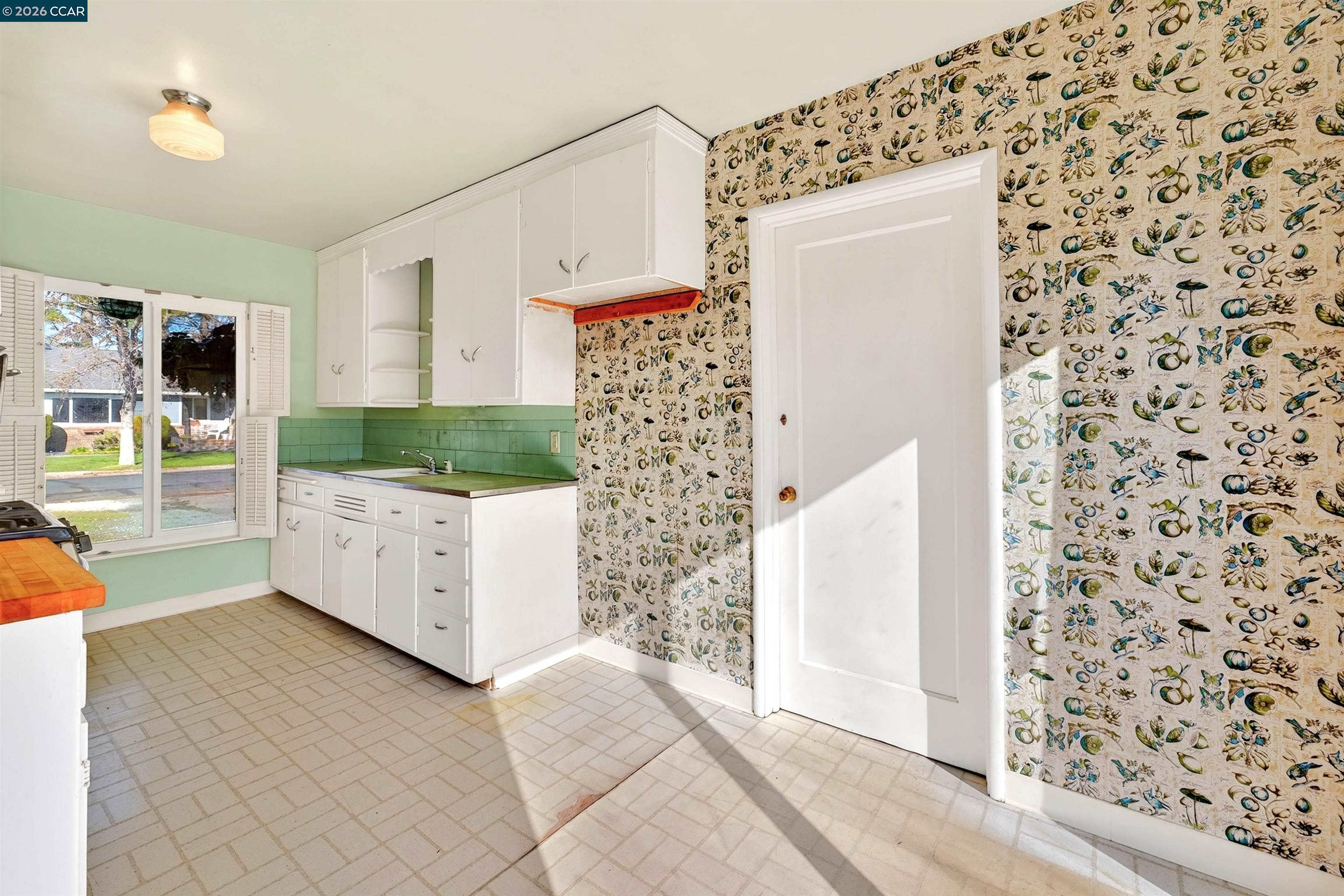 Detail Gallery Image 9 of 28 For 133 Sylvan Rd, Walnut Creek,  CA 94596 - 3 Beds | 1 Baths