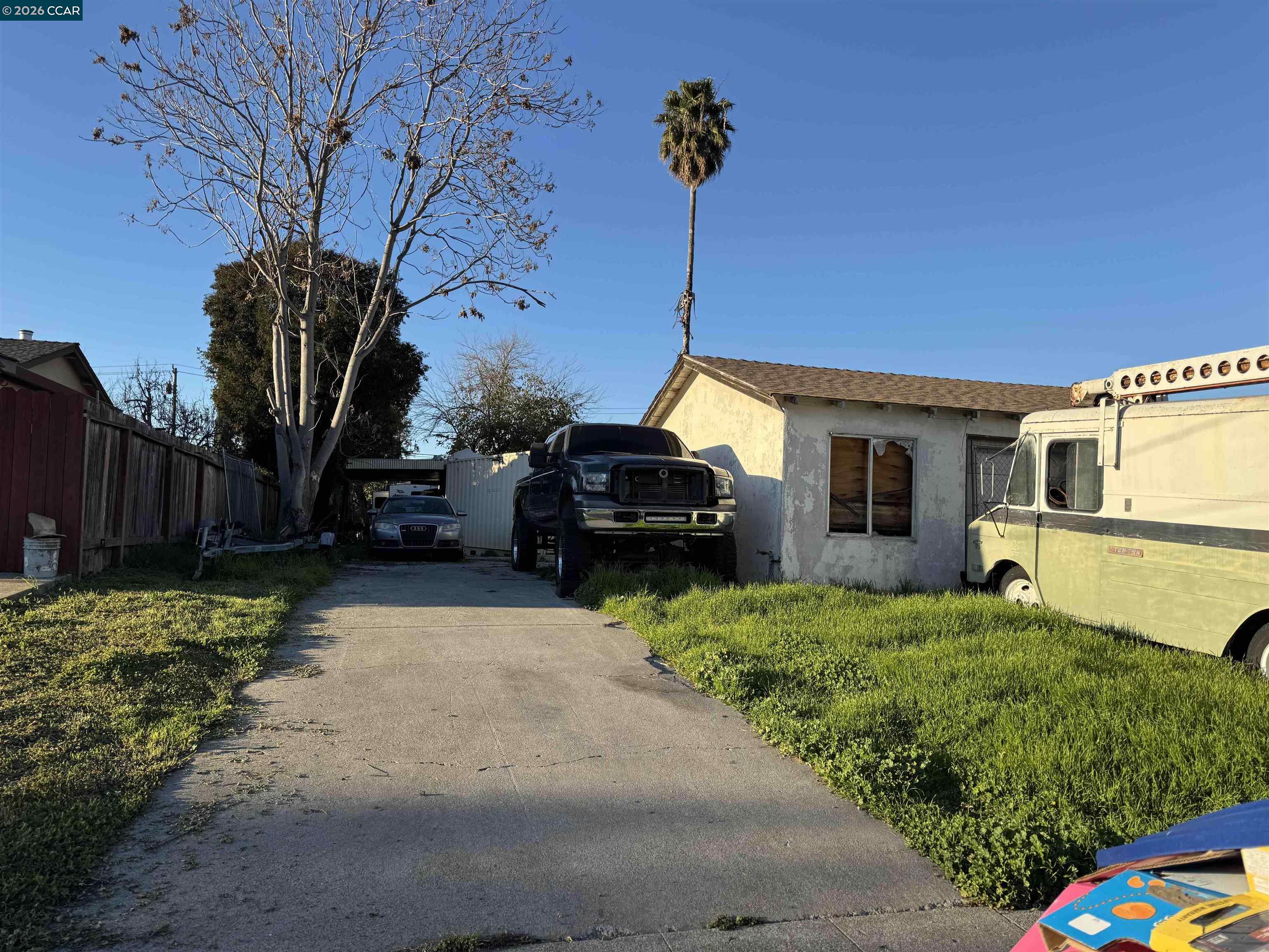 Front Image Thumbnail for CC41121807