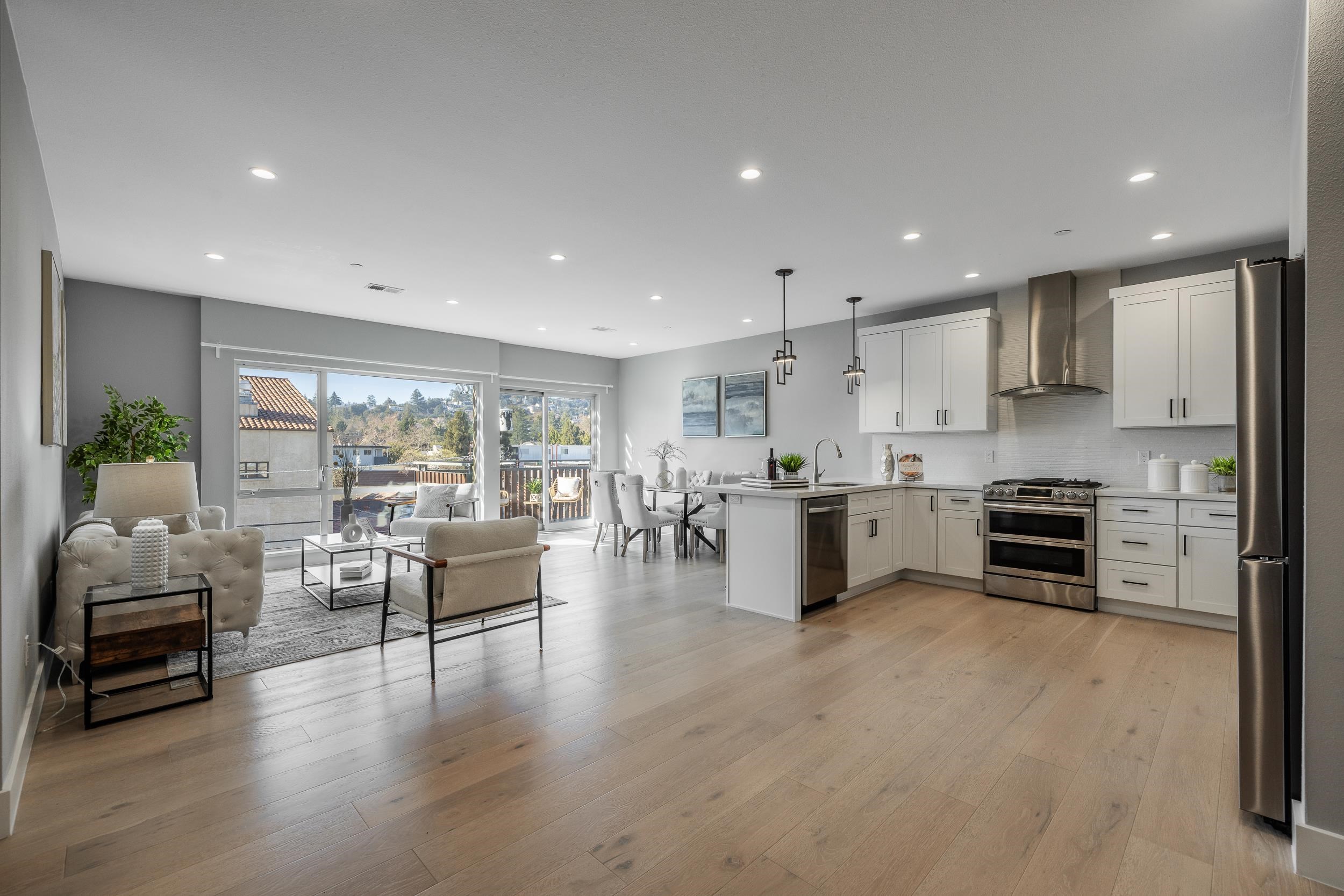 Detail Gallery Image 1 of 32 For 520 El Camino Real #309,  San Carlos,  CA 94070 - 3 Beds | 2 Baths