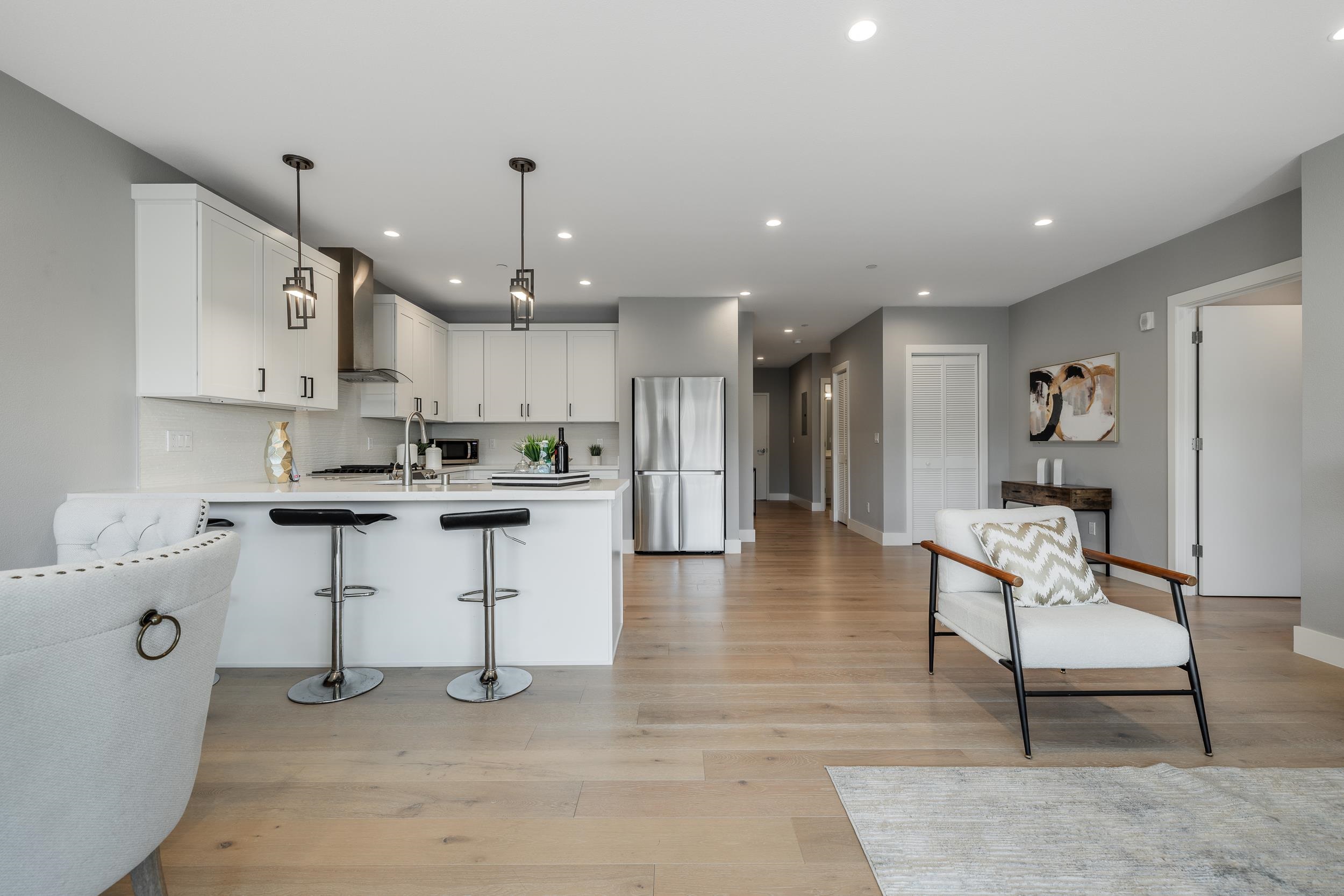 Detail Gallery Image 5 of 32 For 520 El Camino Real #309,  San Carlos,  CA 94070 - 3 Beds | 2 Baths