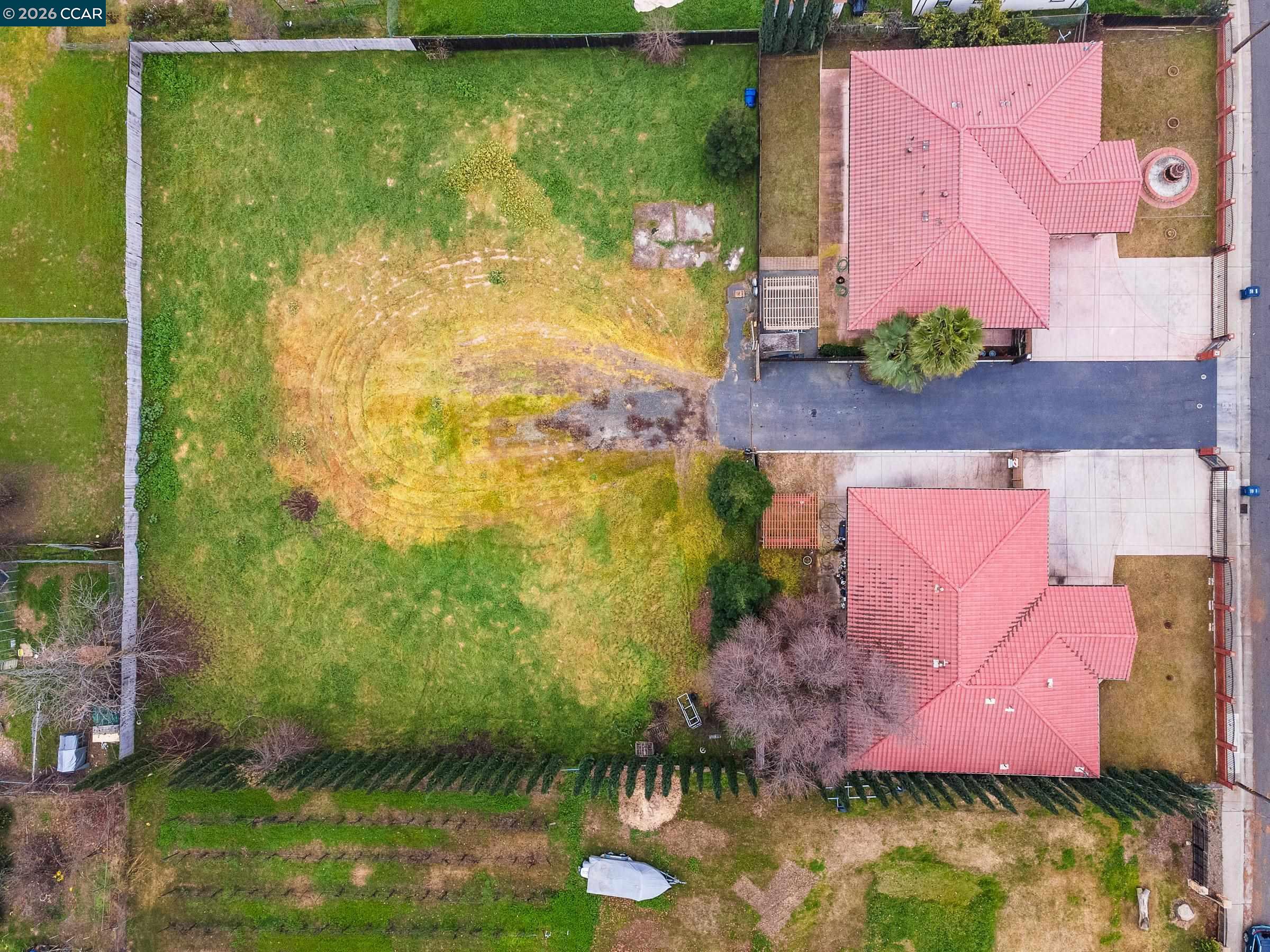 Detail Gallery Image 6 of 8 For 1031 Azusa St, Sacramento,  CA 95833 - 3 Beds | 2/1 Baths