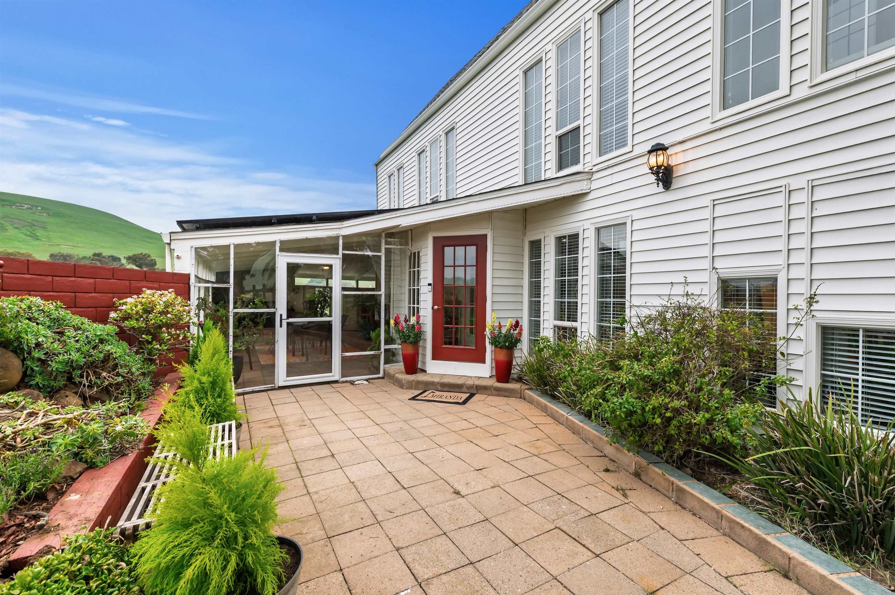 Detail Gallery Image 15 of 46 For 3326 Dyer Rd, Livermore,  CA 94551 - 6 Beds | 4 Baths