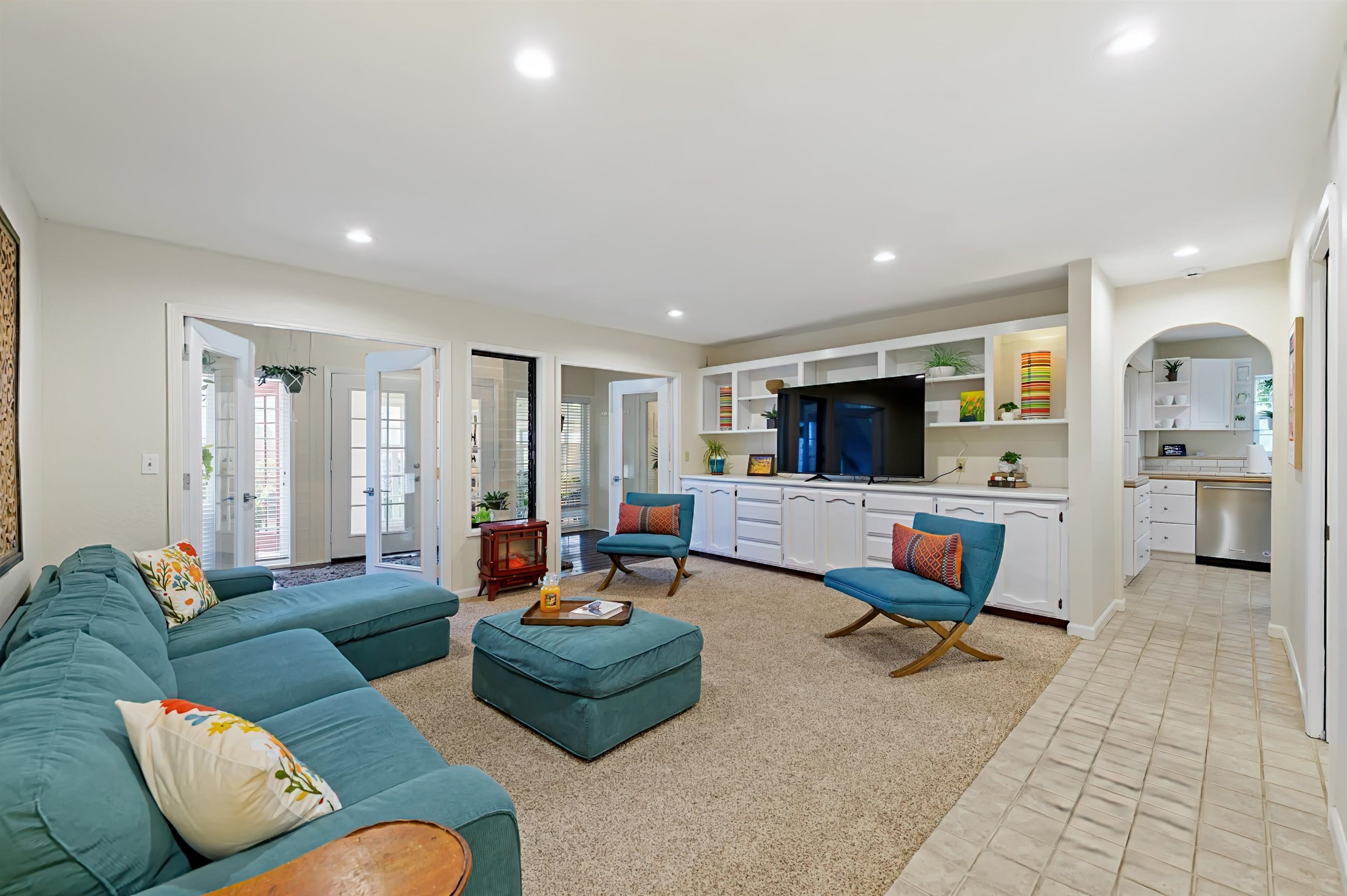 Detail Gallery Image 25 of 46 For 3326 Dyer Rd, Livermore,  CA 94551 - 6 Beds | 4 Baths