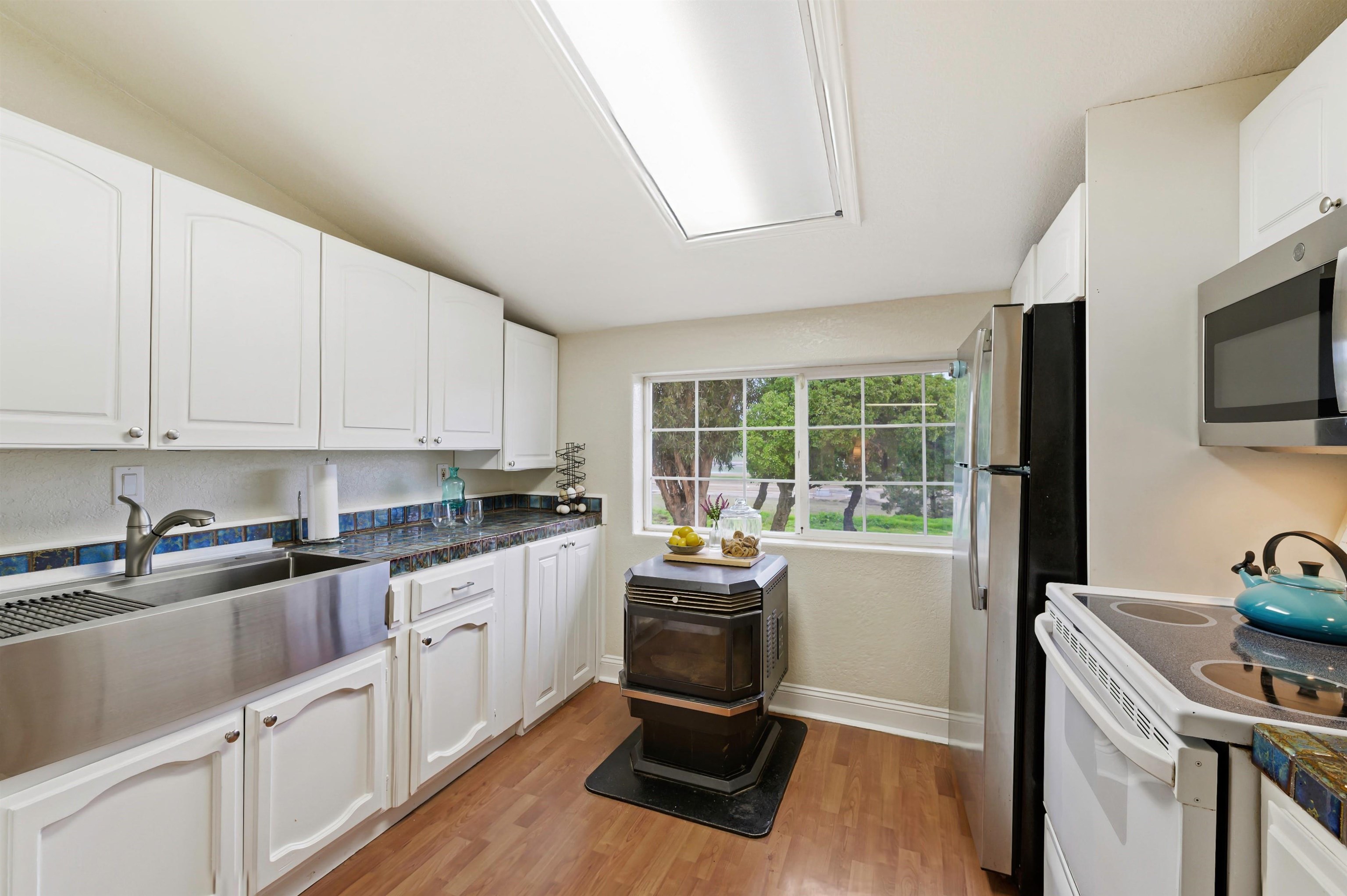 Detail Gallery Image 34 of 46 For 3326 Dyer Rd, Livermore,  CA 94551 - 6 Beds | 4 Baths