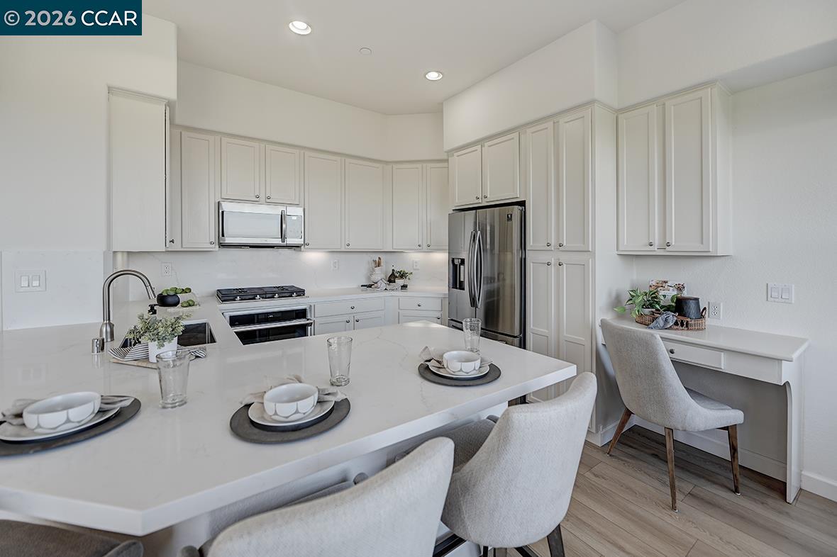 Photo #3: 41121813 Listing: Photo #3