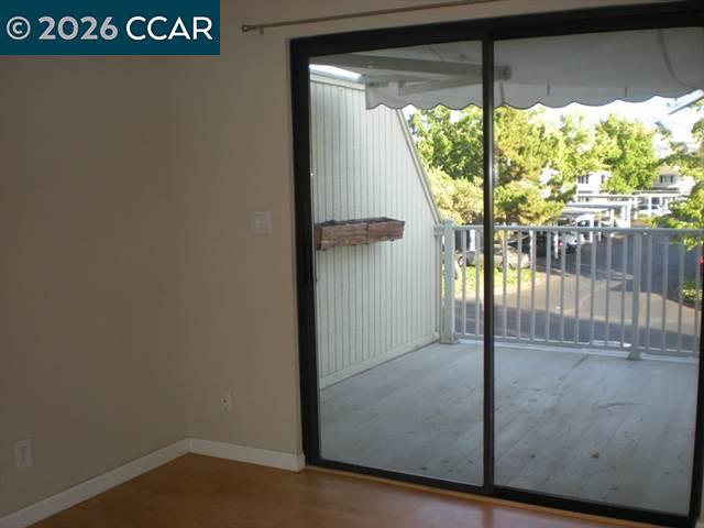 Detail Gallery Image 4 of 9 For Monument Blvd #34,  Concord,  CA 94520-3083 - 1 Beds | 1 Baths