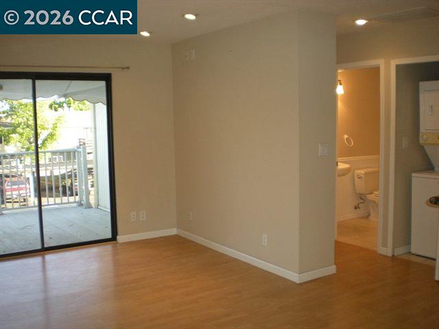 Detail Gallery Image 6 of 9 For Monument Blvd #34,  Concord,  CA 94520-3083 - 1 Beds | 1 Baths