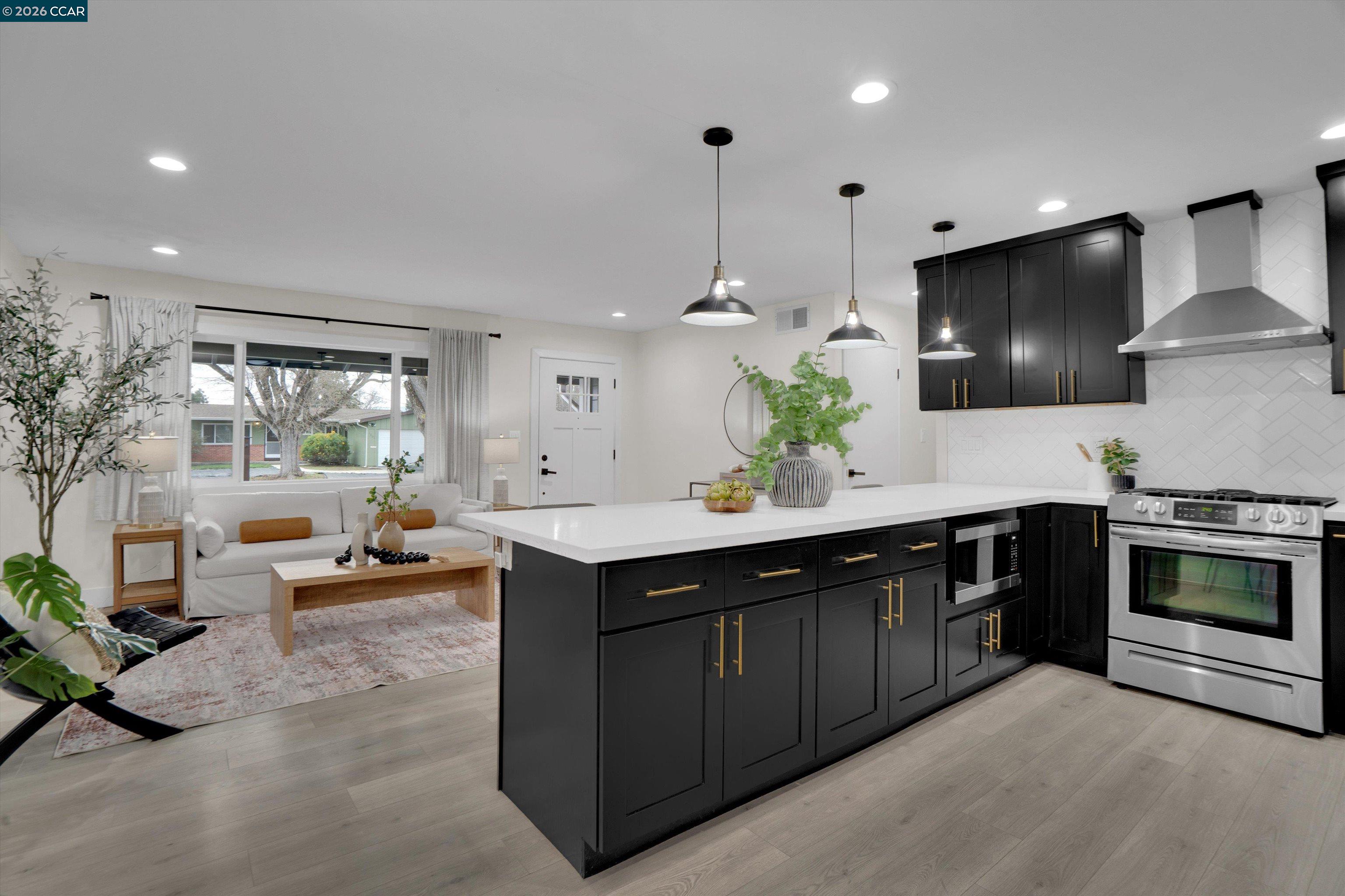 Detail Gallery Image 16 of 40 For 1290 Cypress Dr, Concord,  CA 94520 - 4 Beds | 2 Baths