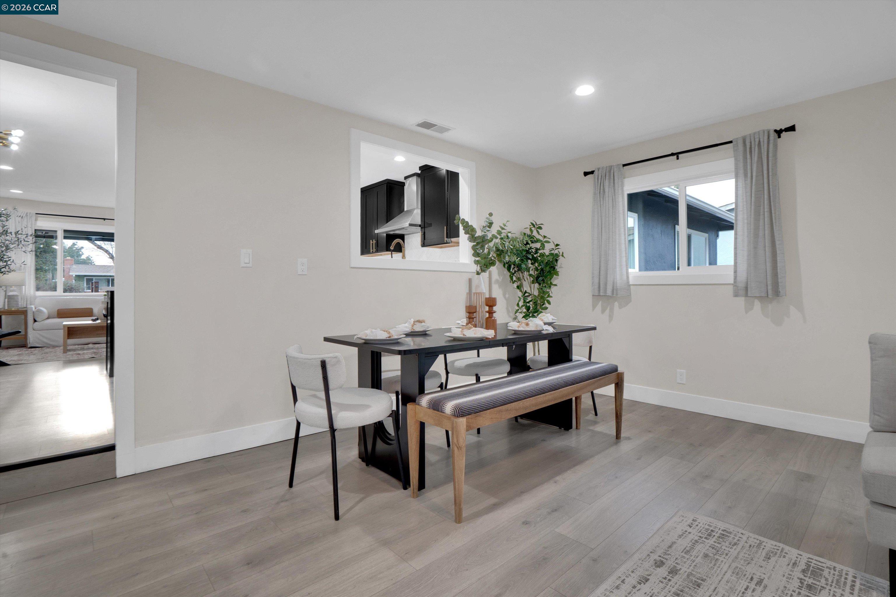 Detail Gallery Image 22 of 40 For 1290 Cypress Dr, Concord,  CA 94520 - 4 Beds | 2 Baths