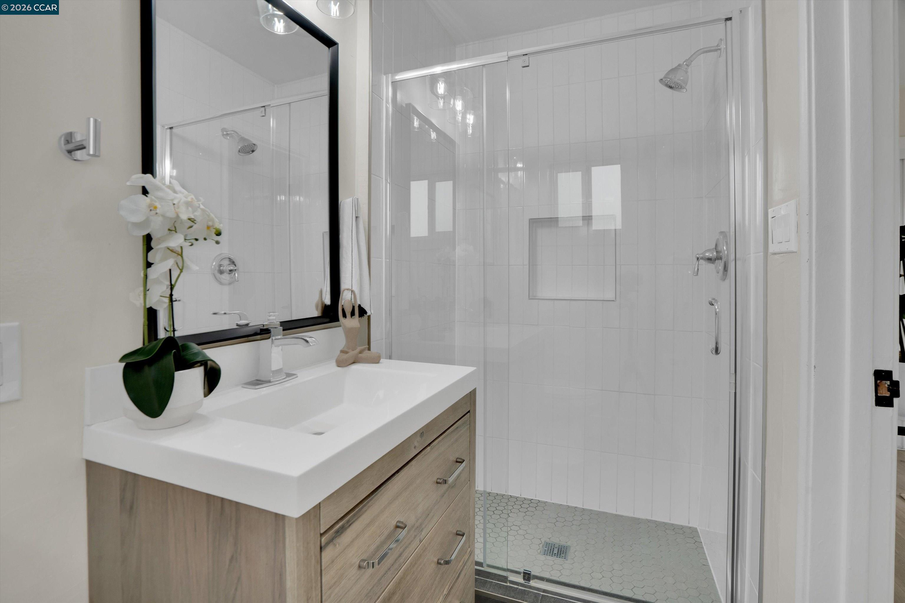 Detail Gallery Image 28 of 40 For 1290 Cypress Dr, Concord,  CA 94520 - 4 Beds | 2 Baths