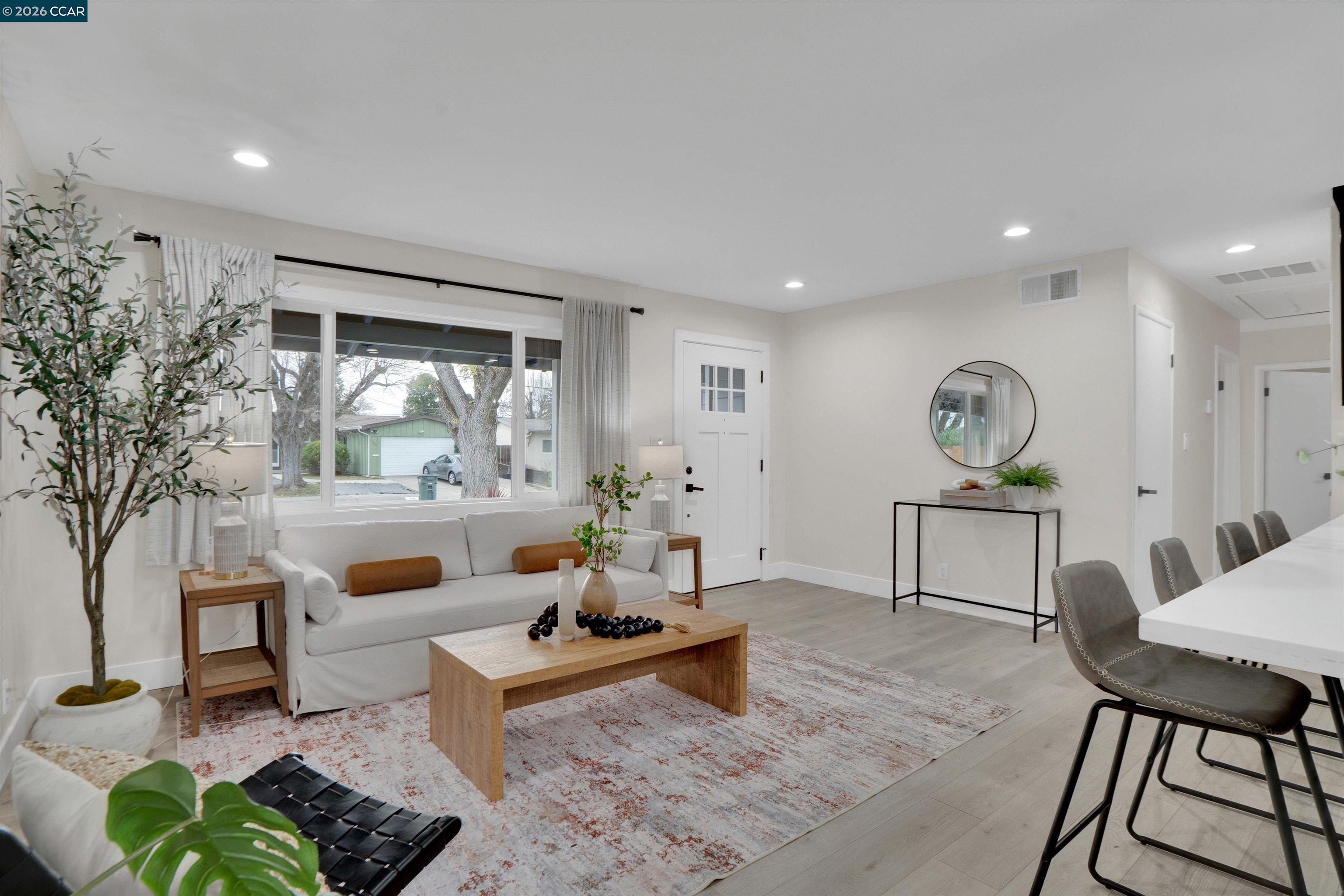 Detail Gallery Image 6 of 40 For 1290 Cypress Dr, Concord,  CA 94520 - 4 Beds | 2 Baths