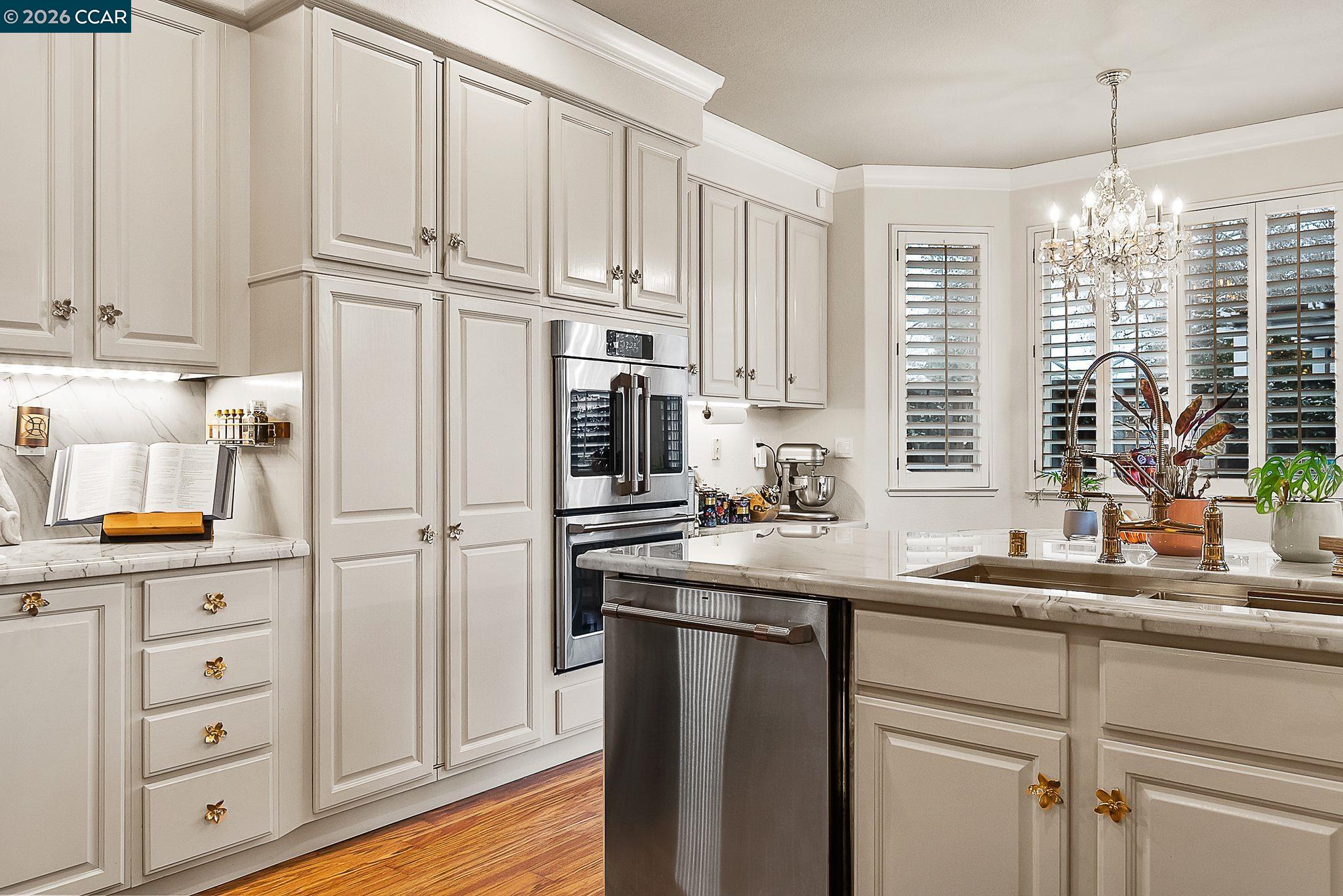 Detail Gallery Image 4 of 44 For 3607 Crystal Tree Ct, Stockton,  CA 95219 - 3 Beds | 2 Baths