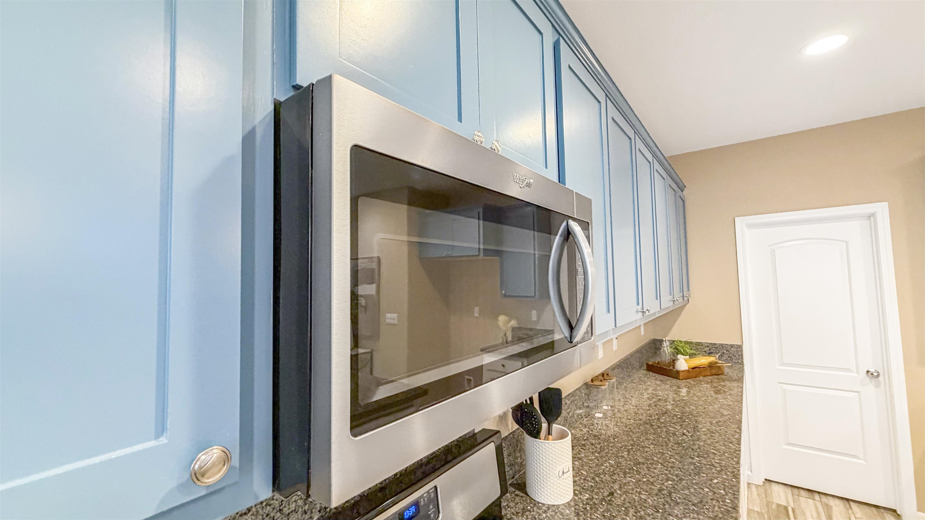 Detail Gallery Image 10 of 37 For 1703 Solano Court, Lathrop,  CA 95330 - 4 Beds | 3 Baths