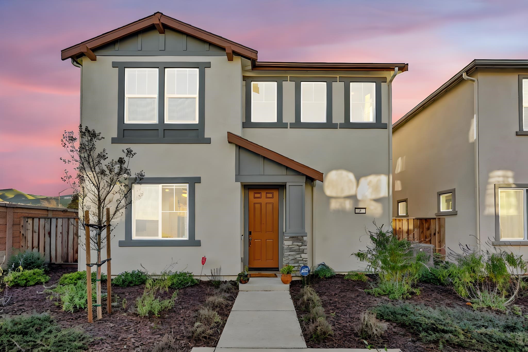 Detail Gallery Image 2 of 35 For 9 Cedar Ct, Pittsburg,  CA 94565 - 4 Beds | 2/1 Baths