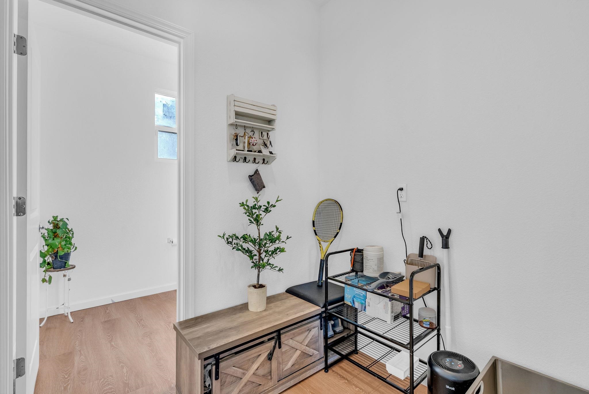 Detail Gallery Image 11 of 35 For 9 Cedar Ct, Pittsburg,  CA 94565 - 4 Beds | 2/1 Baths