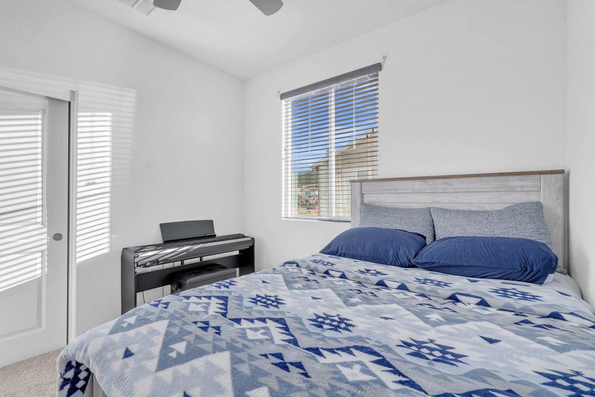 Detail Gallery Image 18 of 35 For 9 Cedar Ct, Pittsburg,  CA 94565 - 4 Beds | 2/1 Baths