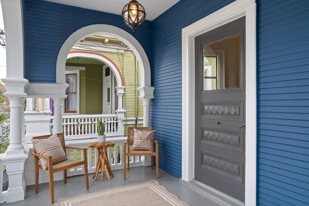 Detail Gallery Image 2 of 38 For 1008 Pacific Ave, Alameda,  CA 94501 - 5 Beds | 4 Baths