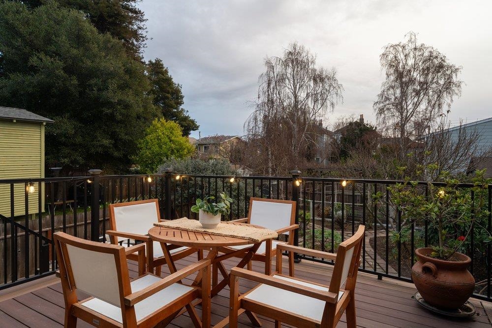 Detail Gallery Image 17 of 38 For 1008 Pacific Ave, Alameda,  CA 94501 - 5 Beds | 4 Baths