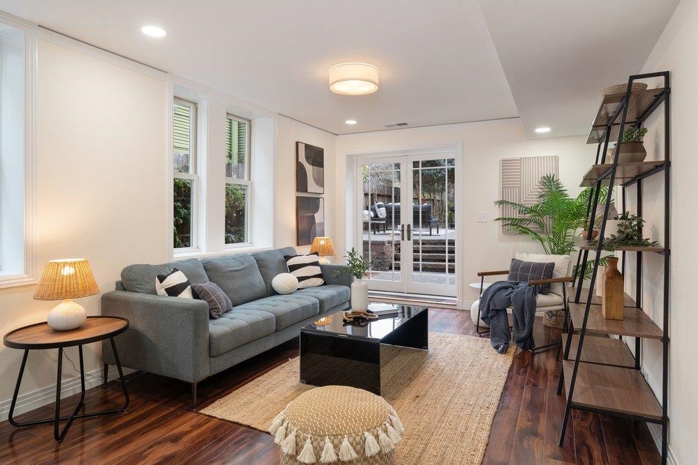 Detail Gallery Image 18 of 38 For 1008 Pacific Ave, Alameda,  CA 94501 - 5 Beds | 4 Baths