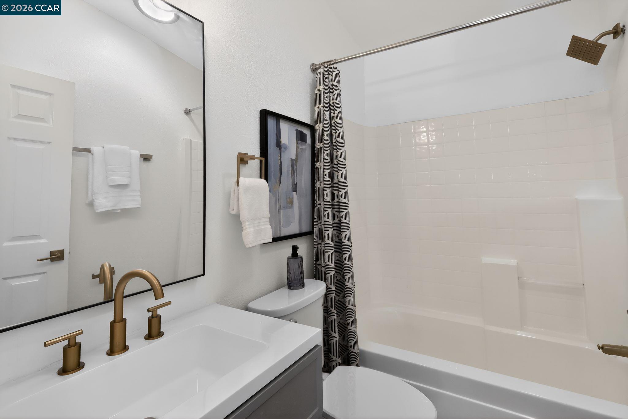 Detail Gallery Image 22 of 26 For 5770 Winfield Boulevard #24,  San Jose,  CA 95123 - 3 Beds | 2 Baths