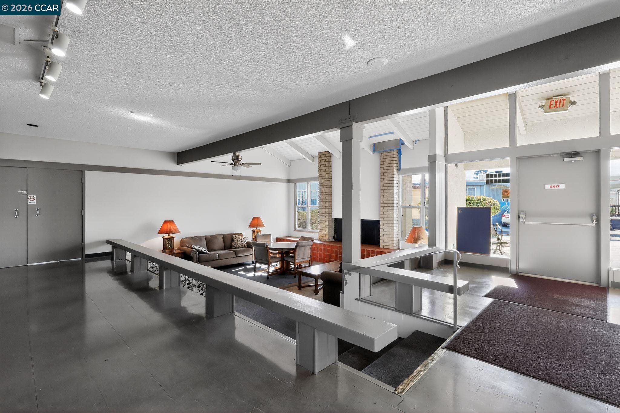 Detail Gallery Image 25 of 26 For 5770 Winfield Boulevard #24,  San Jose,  CA 95123 - 3 Beds | 2 Baths