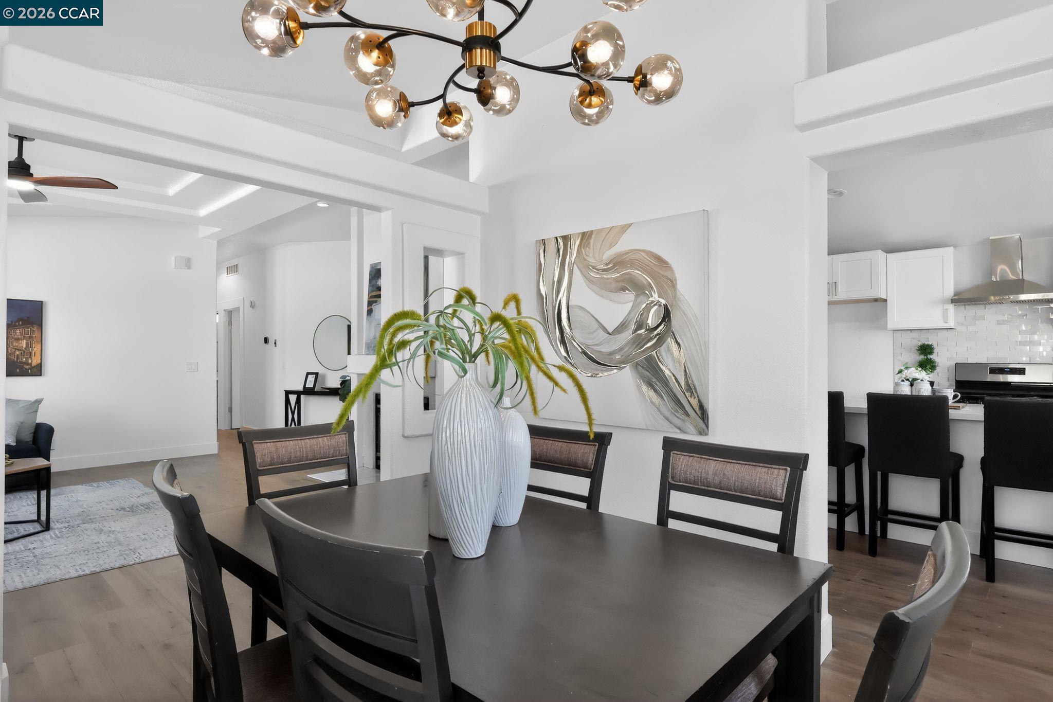 Detail Gallery Image 10 of 26 For 5770 Winfield Boulevard #24,  San Jose,  CA 95123 - 3 Beds | 2 Baths