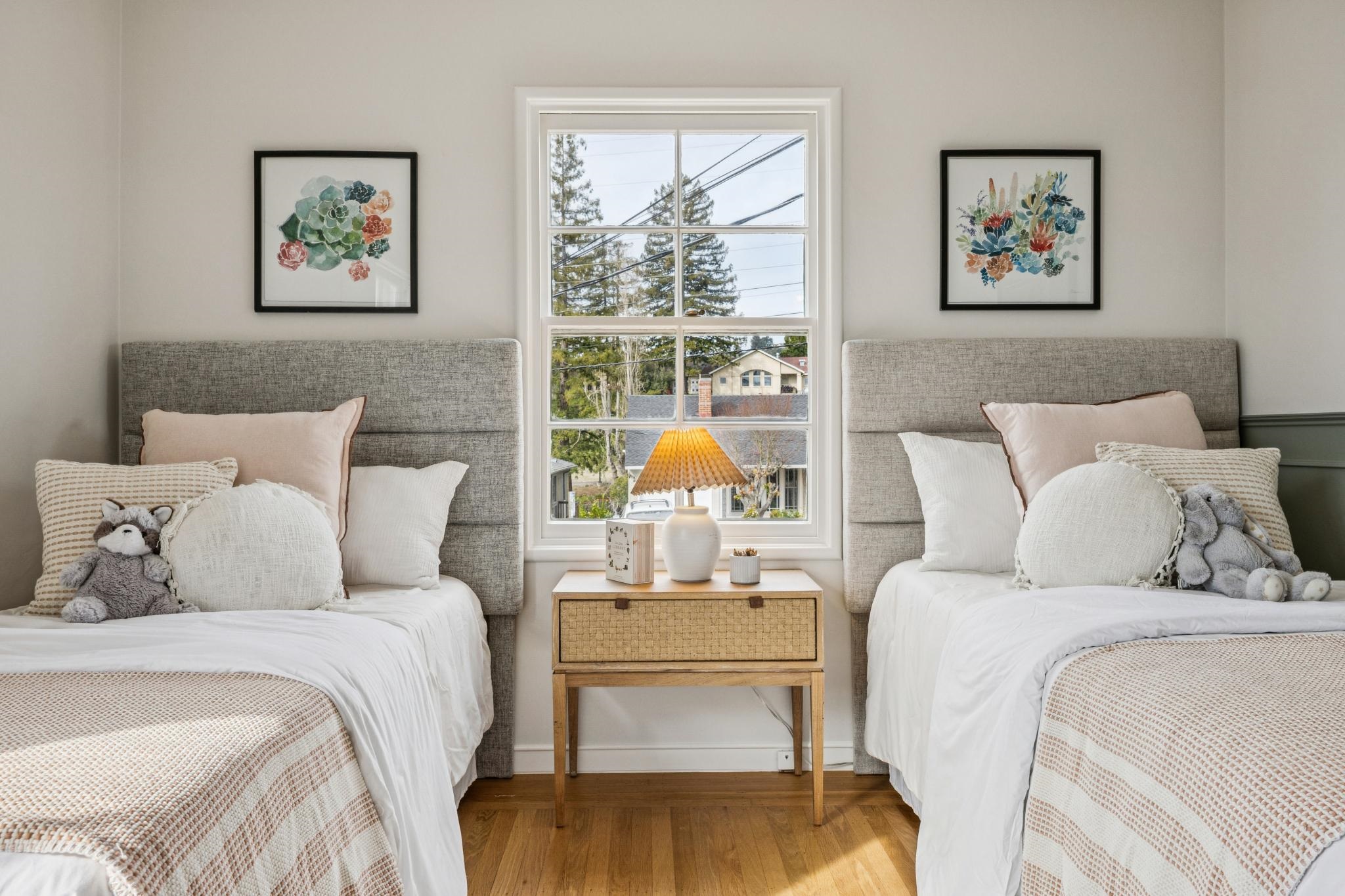 Detail Gallery Image 25 of 50 For 2609 Charleston St, Oakland,  CA 94602 - 2 Beds | 1 Baths