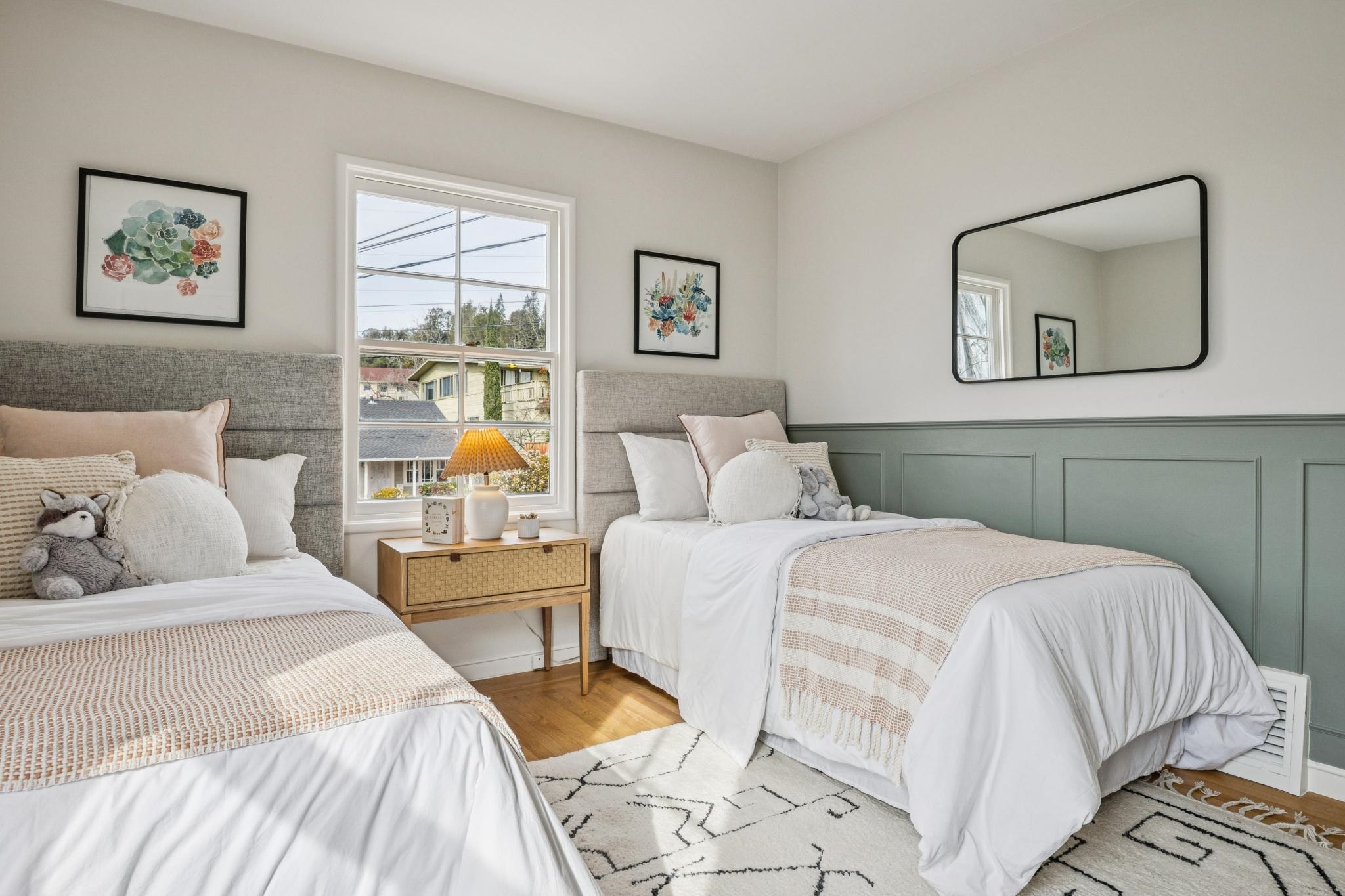 Detail Gallery Image 26 of 50 For 2609 Charleston St, Oakland,  CA 94602 - 2 Beds | 1 Baths