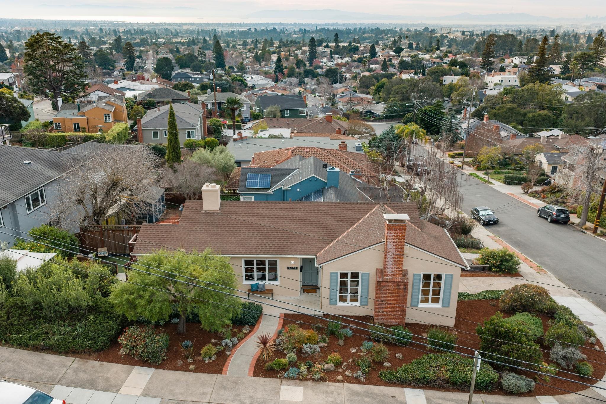 Detail Gallery Image 48 of 50 For 2609 Charleston St, Oakland,  CA 94602 - 2 Beds | 1 Baths