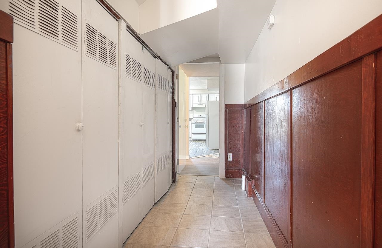 Detail Gallery Image 10 of 33 For 653 20th St, Richmond,  CA 94801 - 5 Beds | 2 Baths