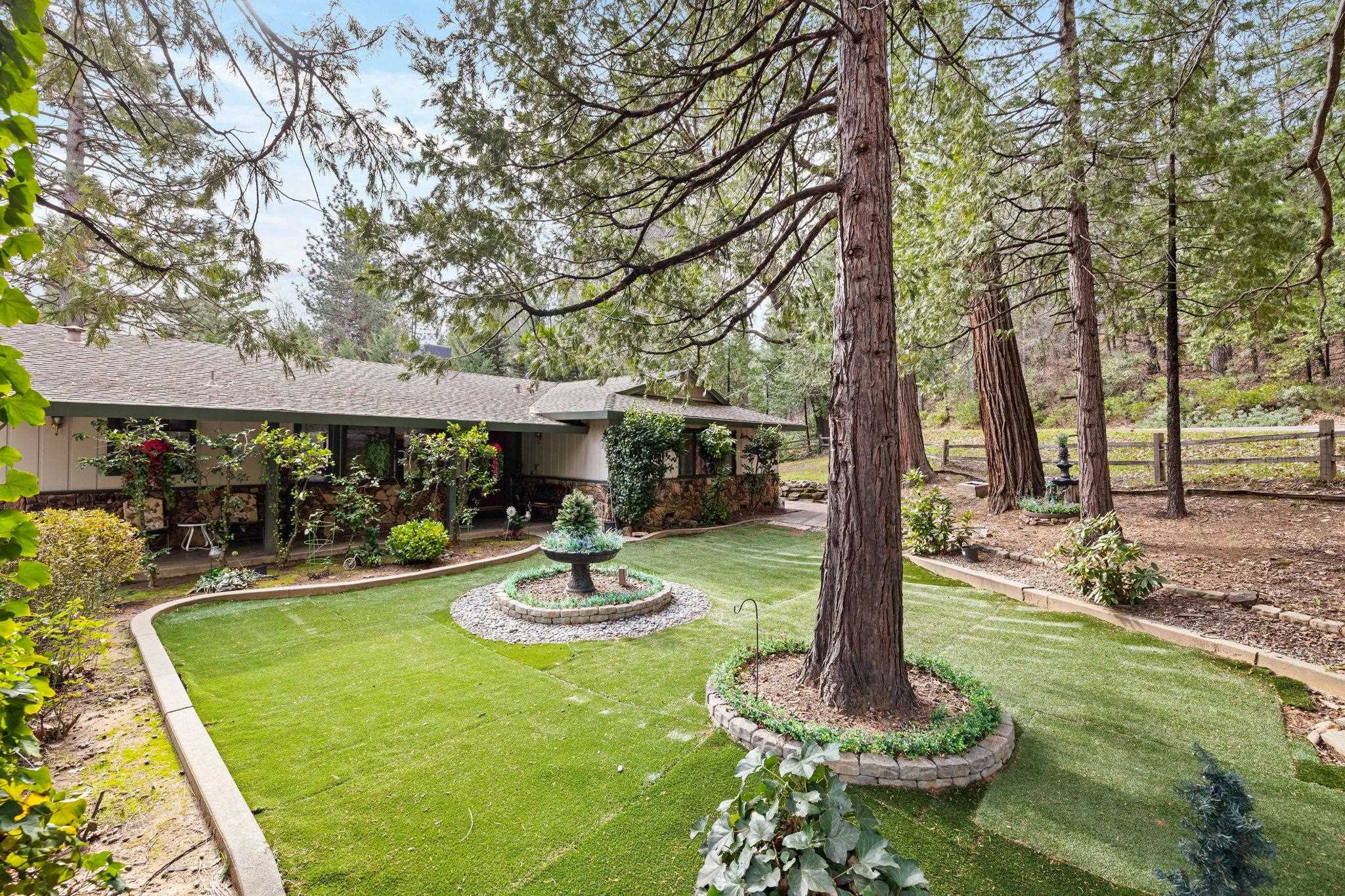 Detail Gallery Image 4 of 36 For 22698 Robin Hood Dr, Twain Harte,  CA 95383 - 3 Beds | 2 Baths