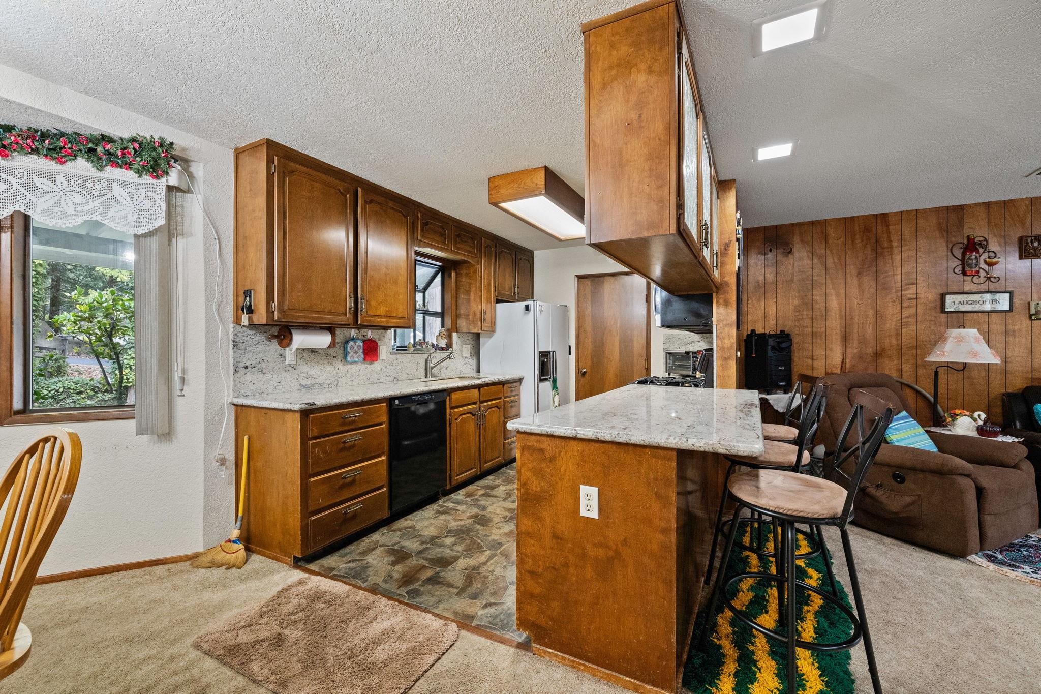 Detail Gallery Image 9 of 36 For 22698 Robin Hood Dr, Twain Harte,  CA 95383 - 3 Beds | 2 Baths