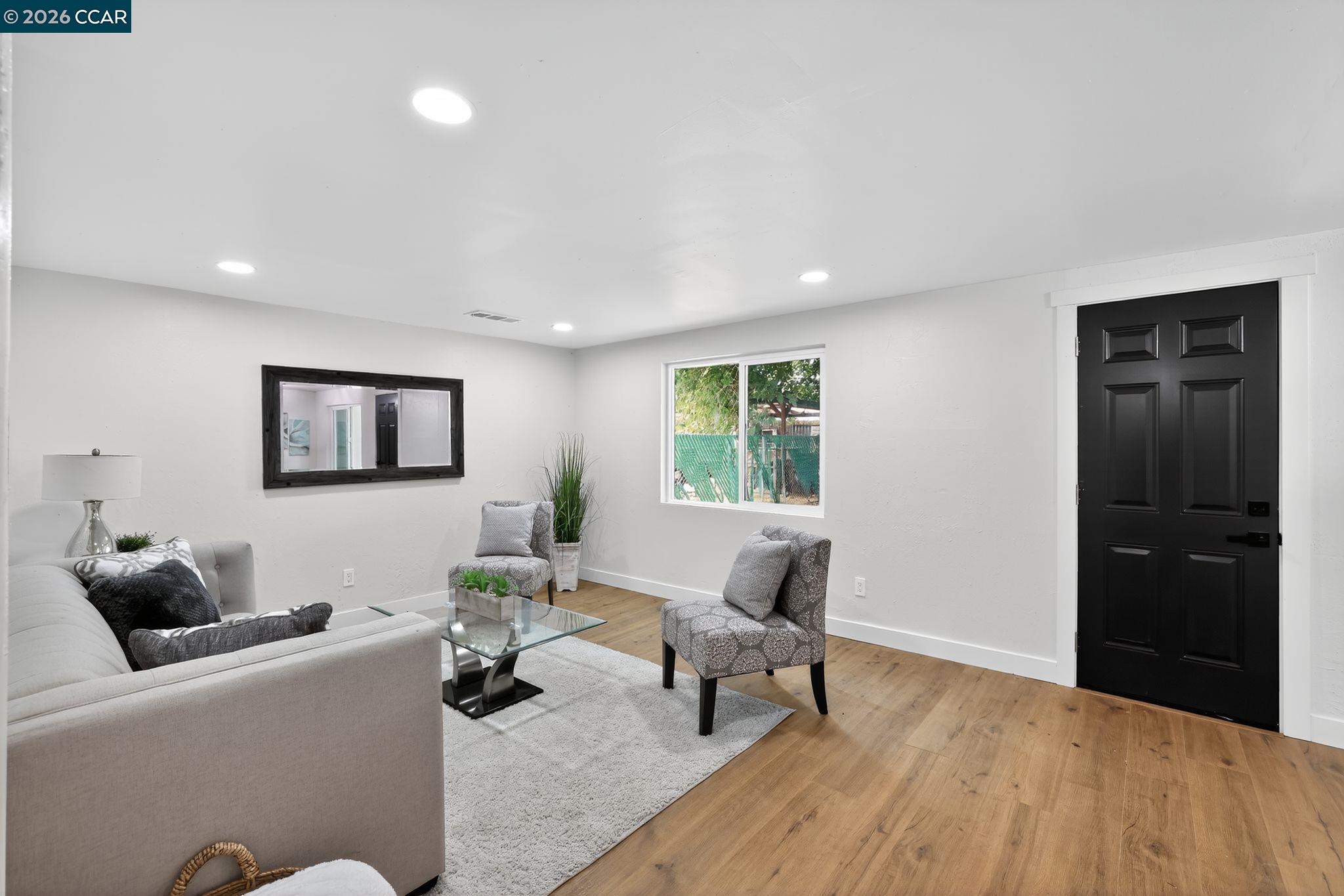 Detail Gallery Image 11 of 25 For 629 S Murdock Ave, Willows,  CA 95988 - 3 Beds | 1 Baths