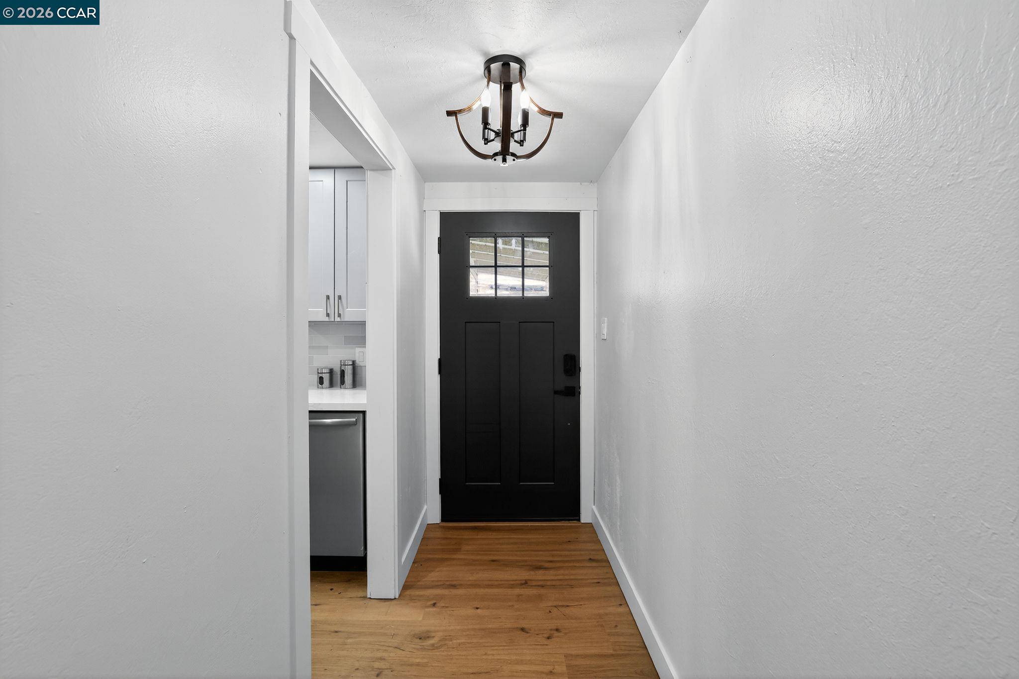 Detail Gallery Image 3 of 25 For 629 S Murdock Ave, Willows,  CA 95988 - 3 Beds | 1 Baths