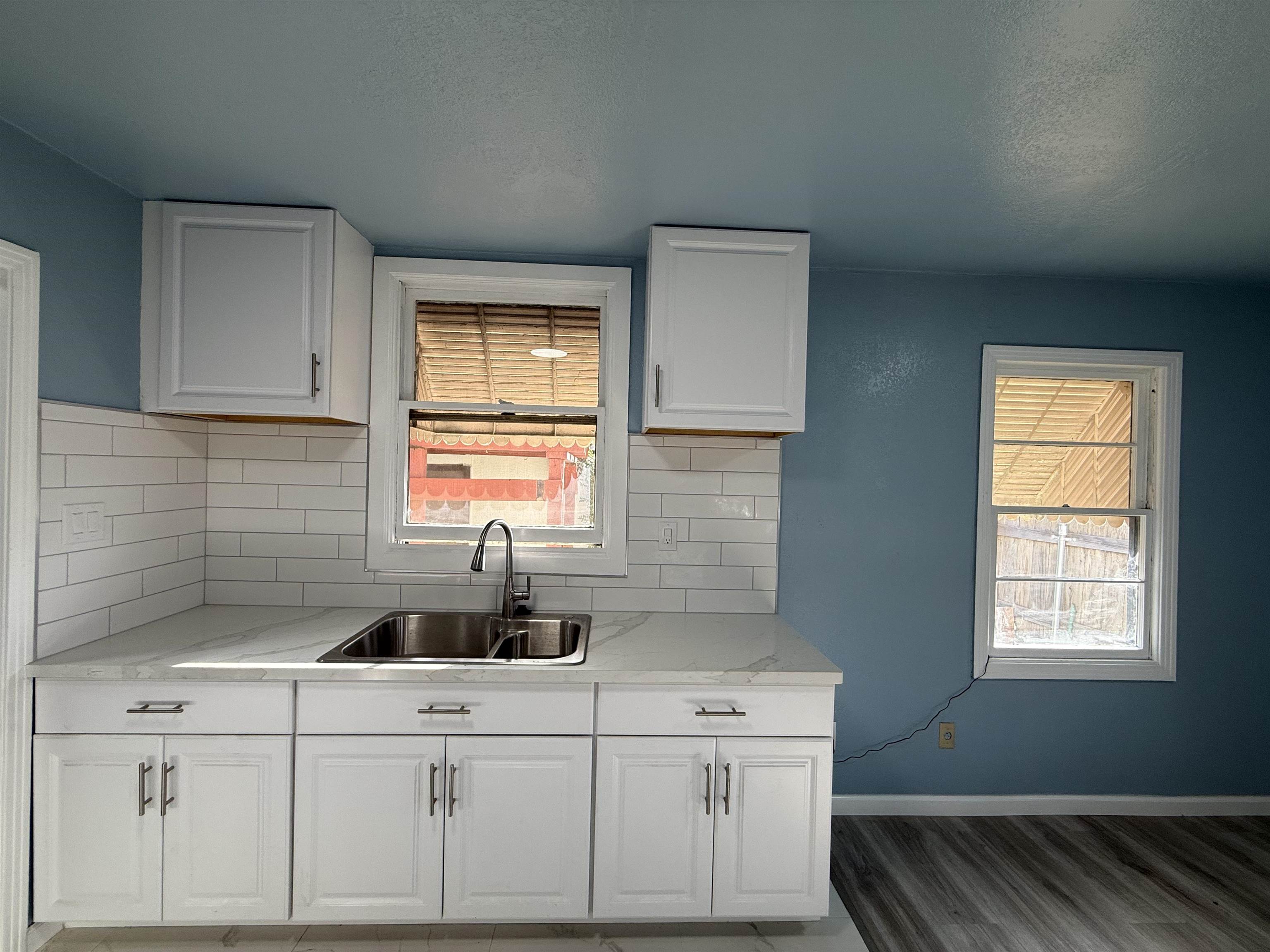 Detail Gallery Image 16 of 39 For 5500 Fruitridge Rd, Sacramento,  CA 95820 - 2 Beds | 1 Baths