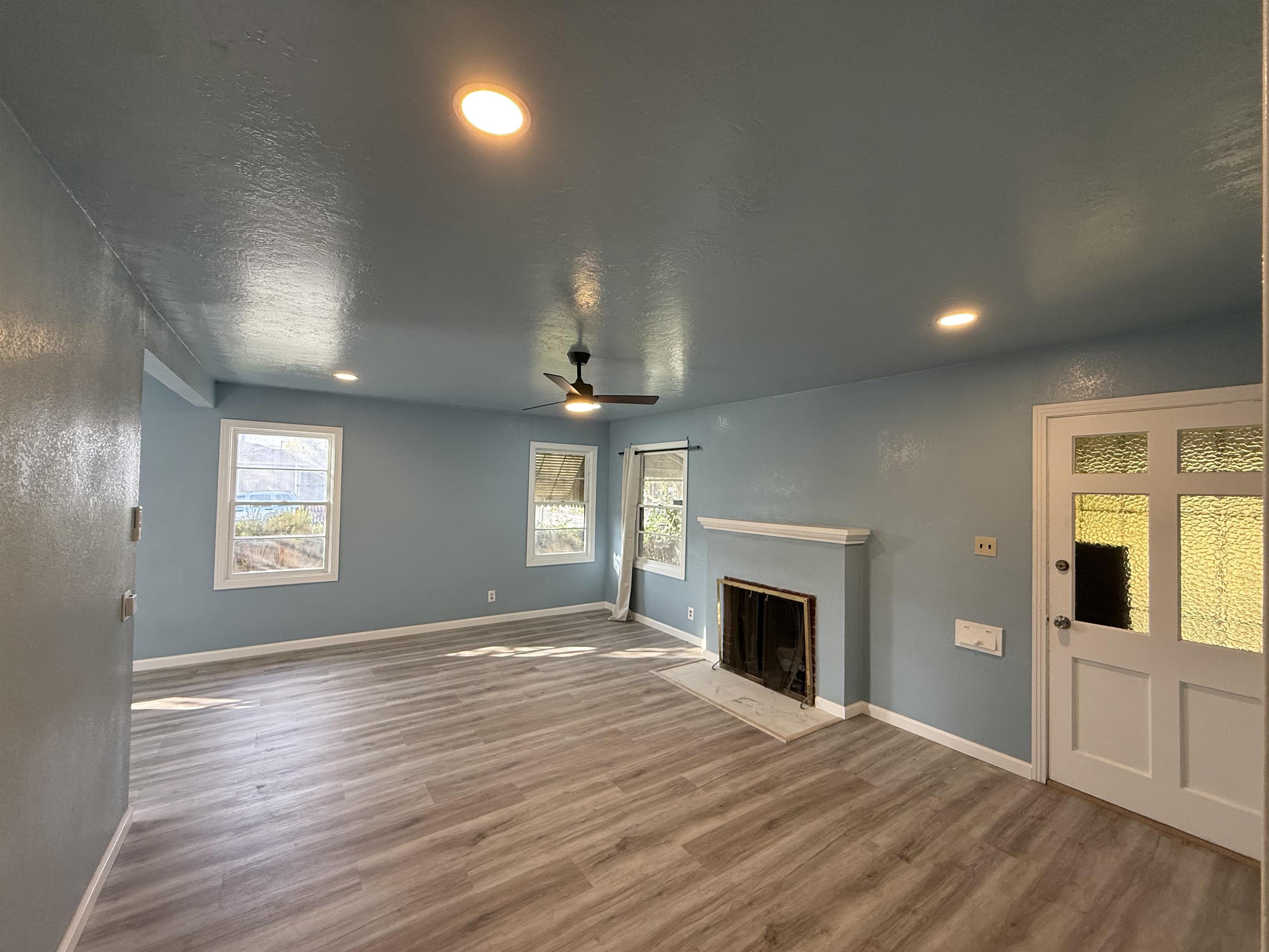 Detail Gallery Image 23 of 39 For 5500 Fruitridge Rd, Sacramento,  CA 95820 - 2 Beds | 1 Baths